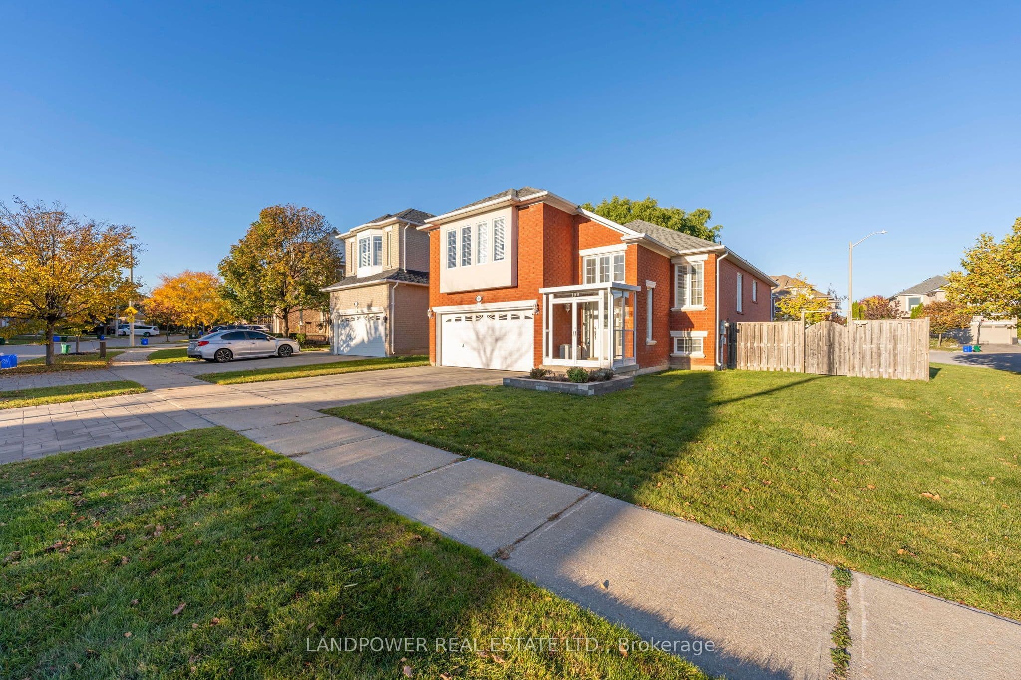 109 Melbourne Drive, Richmond Hill, ON L4S 2G7