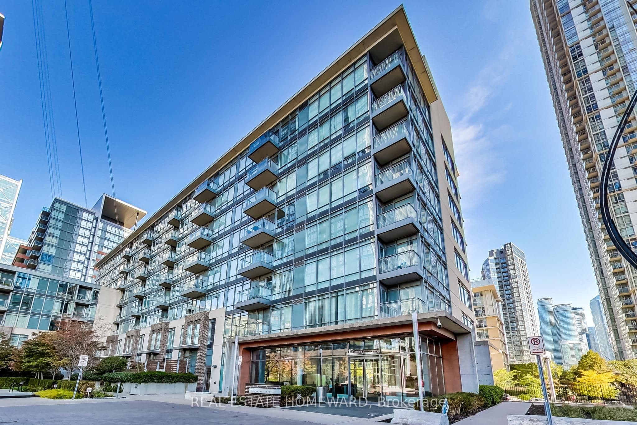 15 Brunel Court 505, Toronto, ON M5V 3Y6