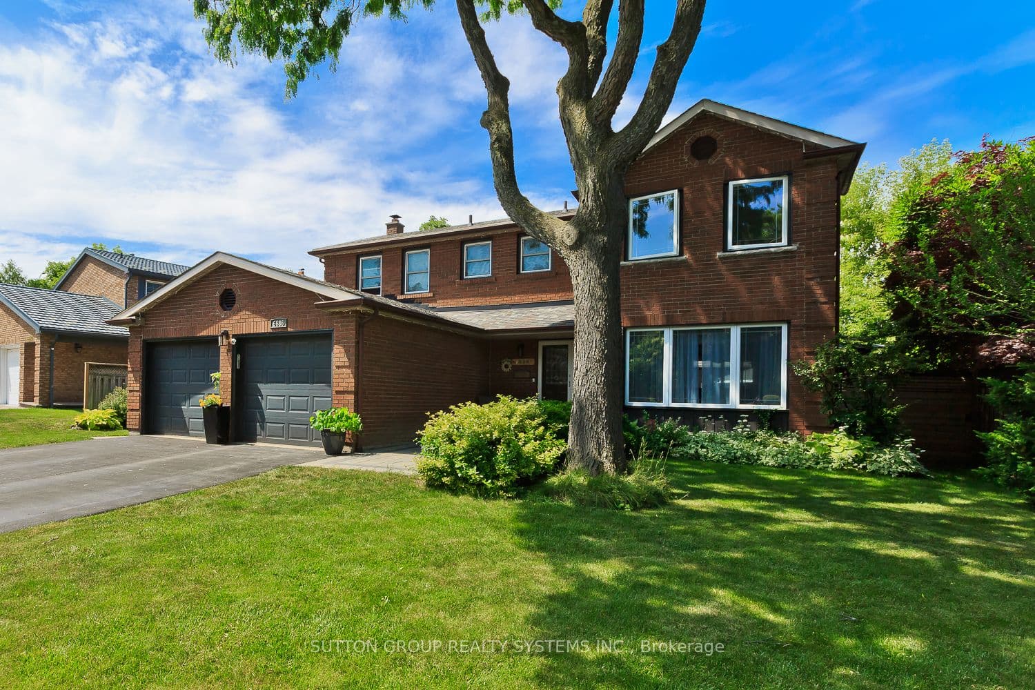 6686 Barrisdale Drive, Mississauga, ON L5N 2H3