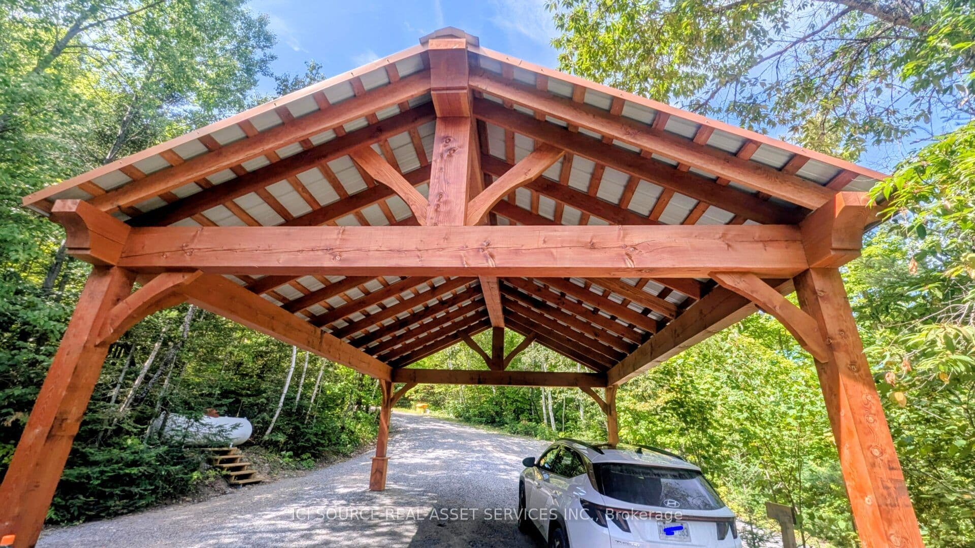 1994B Forest Lake Road, Sundridge, ON P0A 1Z0