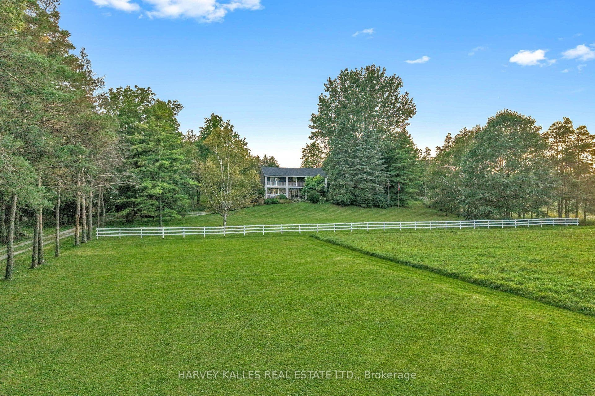 11084 Fifth Line Nassagaweya, Milton, ON N0B 2K0