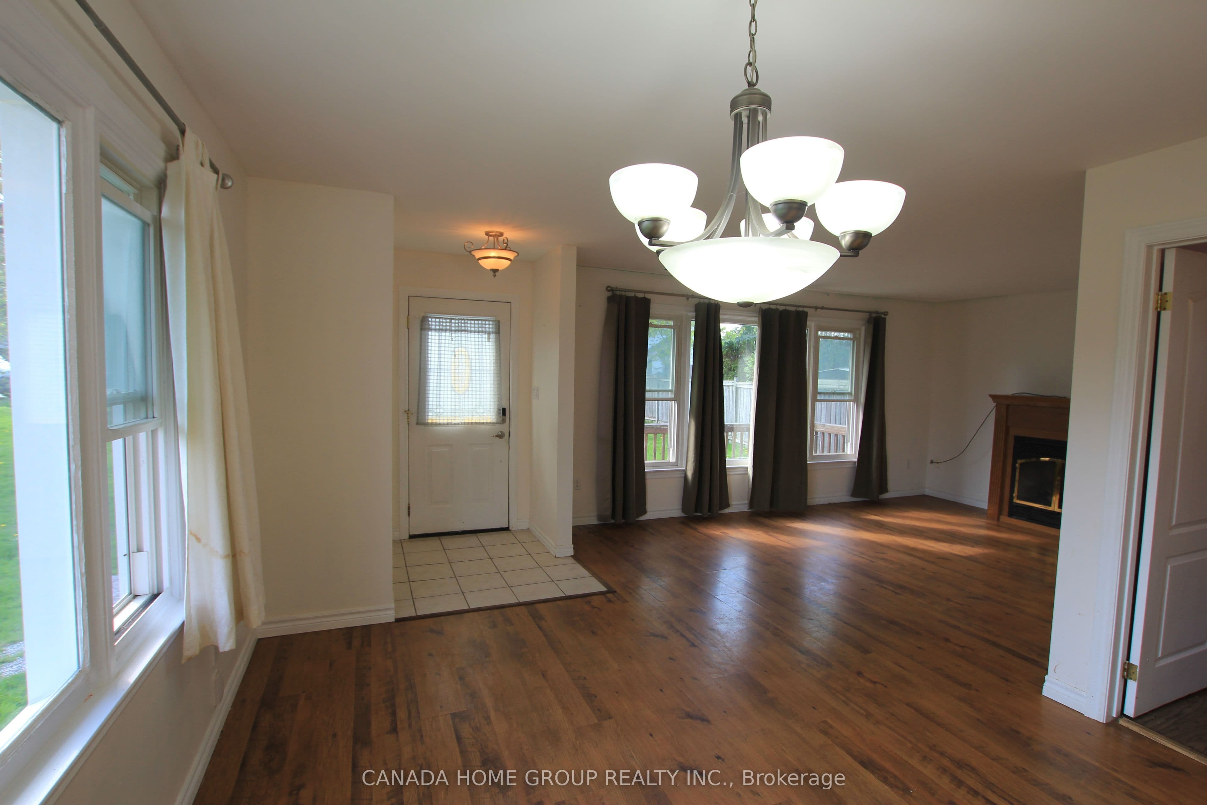 931 Goldie Street, Innisfil, ON L0L 1C0