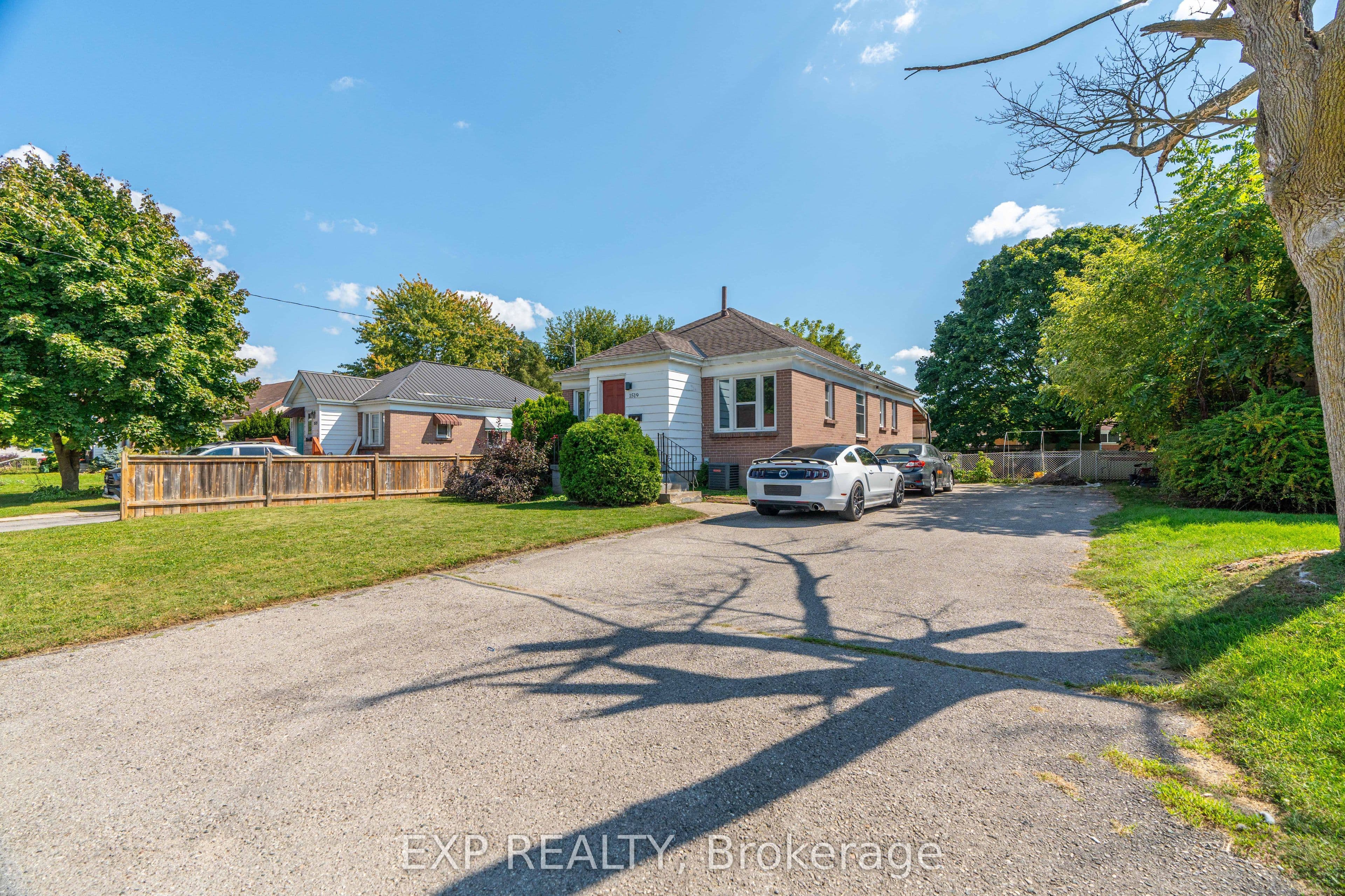 1519 Howland Avenue, London East, ON N5V 1W8