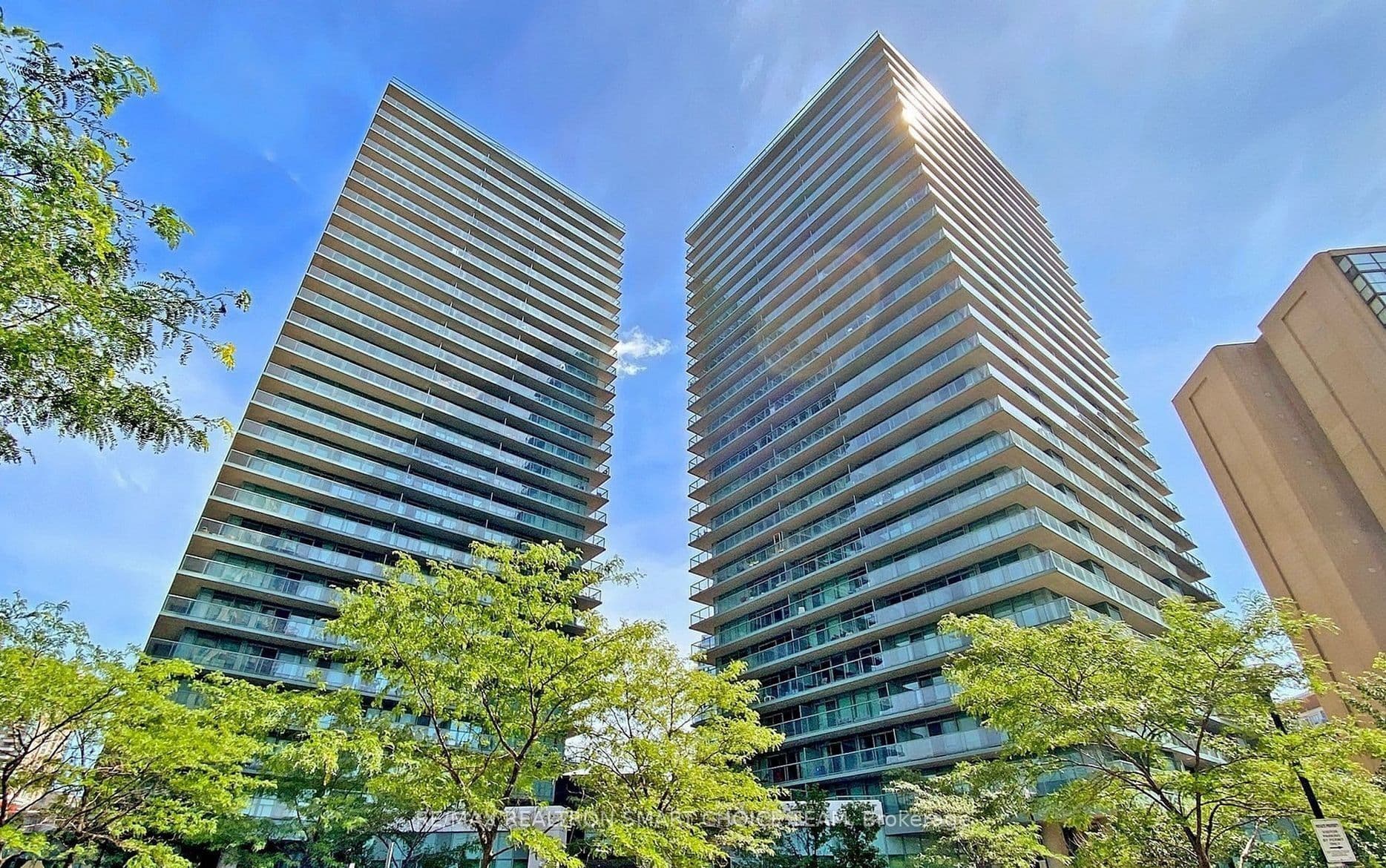 5500 Yonge Street 1107, Toronto, ON M2N 7L1