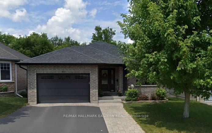 428 Raymond Street, Peterborough, ON K9L 1R2