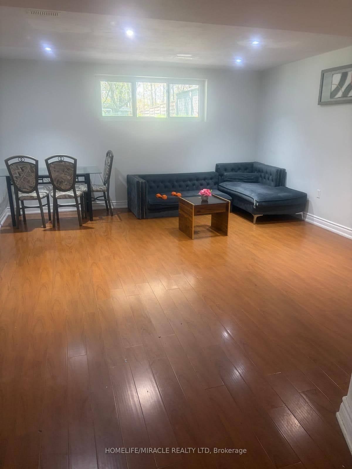 10 Eaglewing Court E, Toronto, ON M1E 4M1