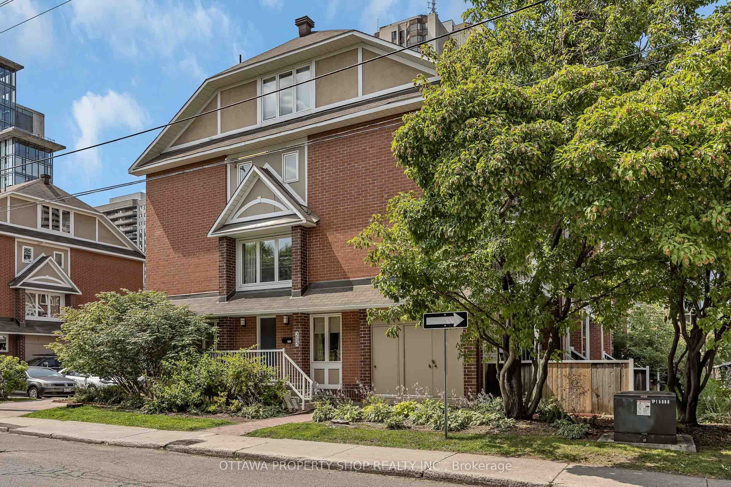 283 Nepean Street ., Ottawa Centre, ON K1R 5G2