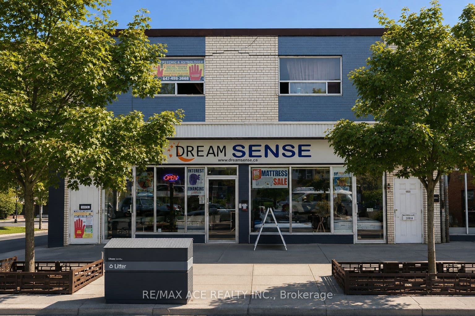 2893 Danforth Avenue E, Toronto, ON M4C 1M3