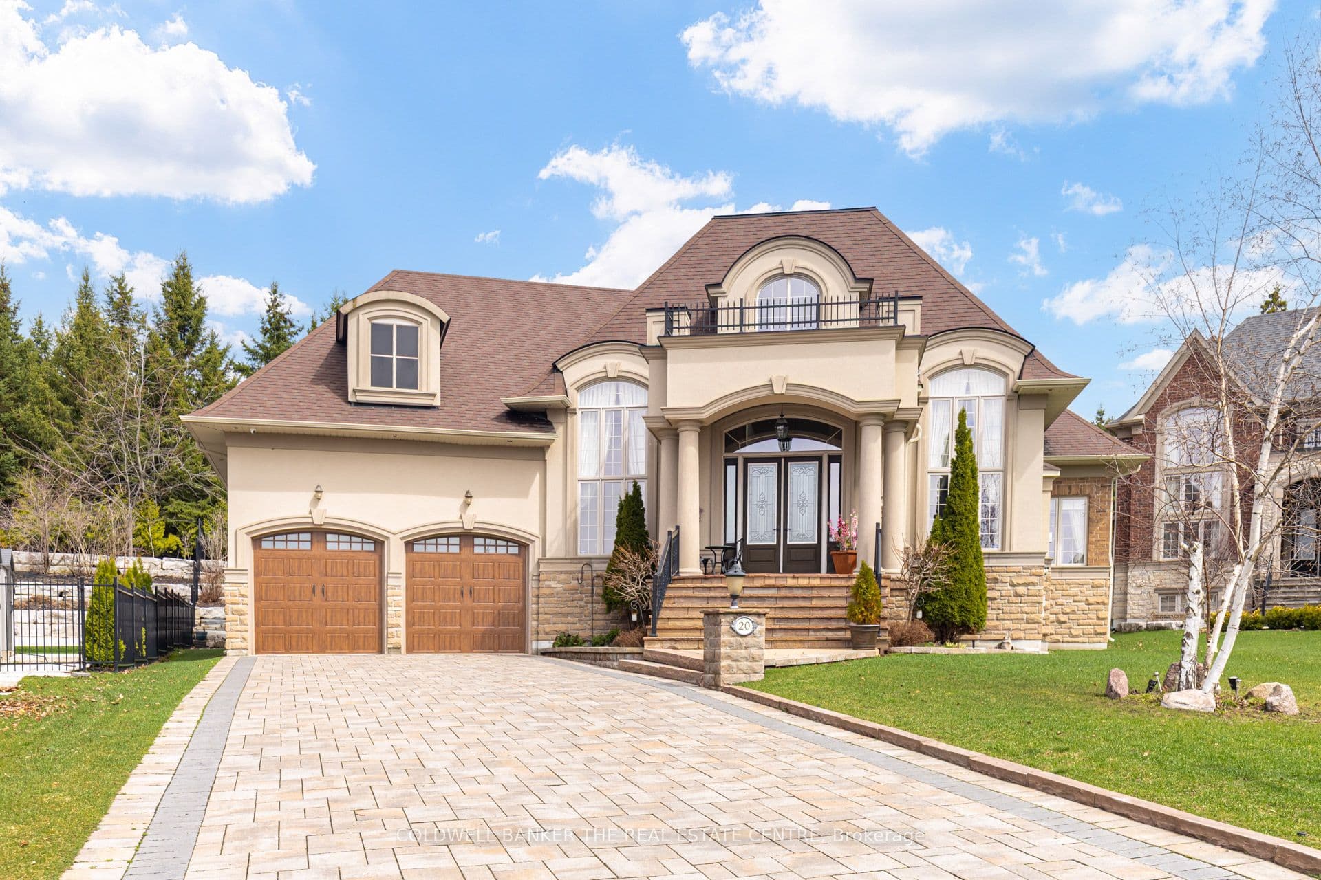 20 Aubrietia Court, Richmond Hill, ON L4E 2R3