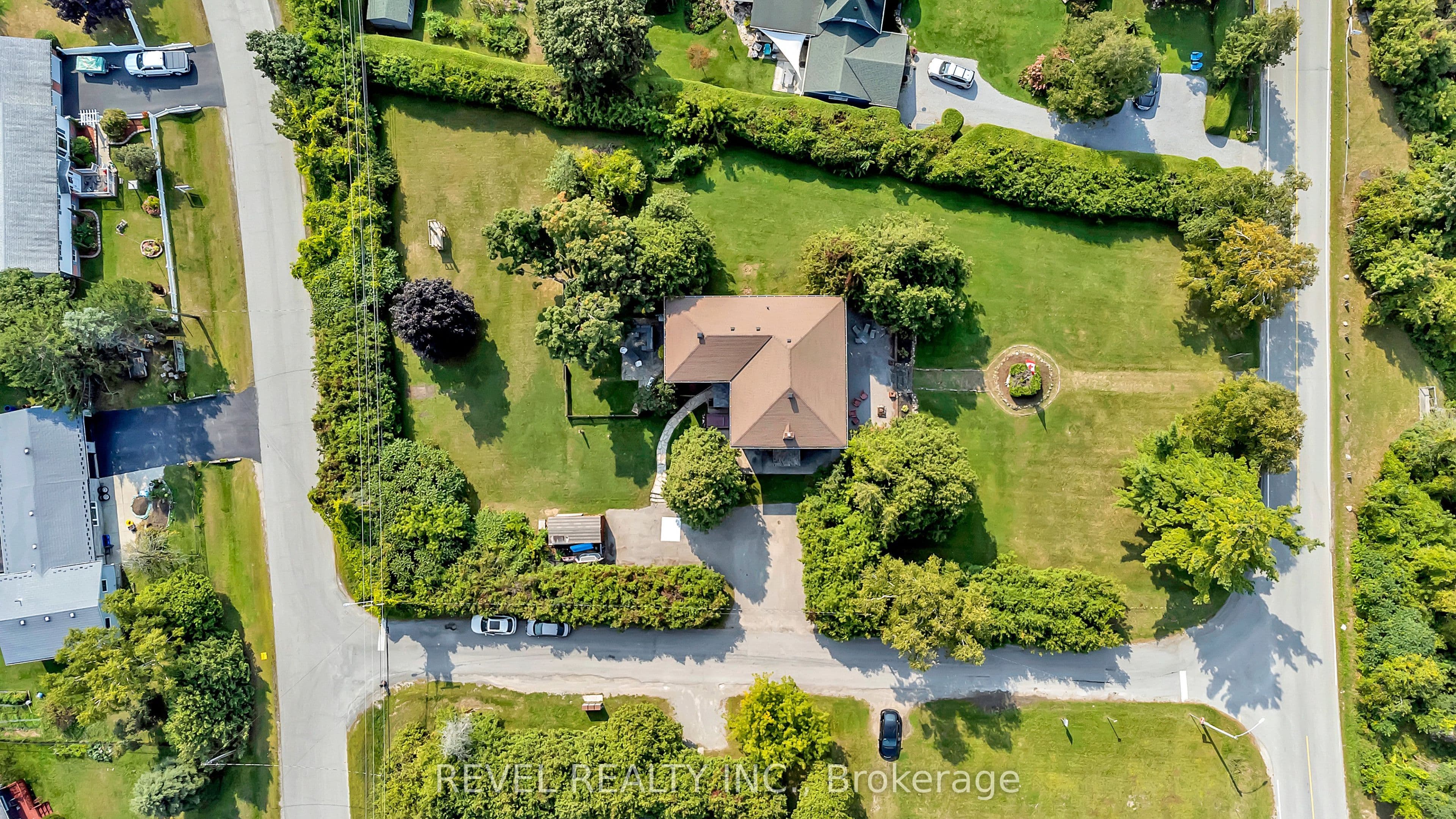 351 Hedge Road, Georgina, ON L0E 1R0