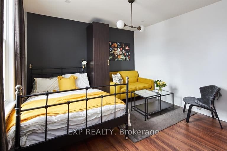 658 Somerset Street W 201, Ottawa Centre, ON K1R 5K4
