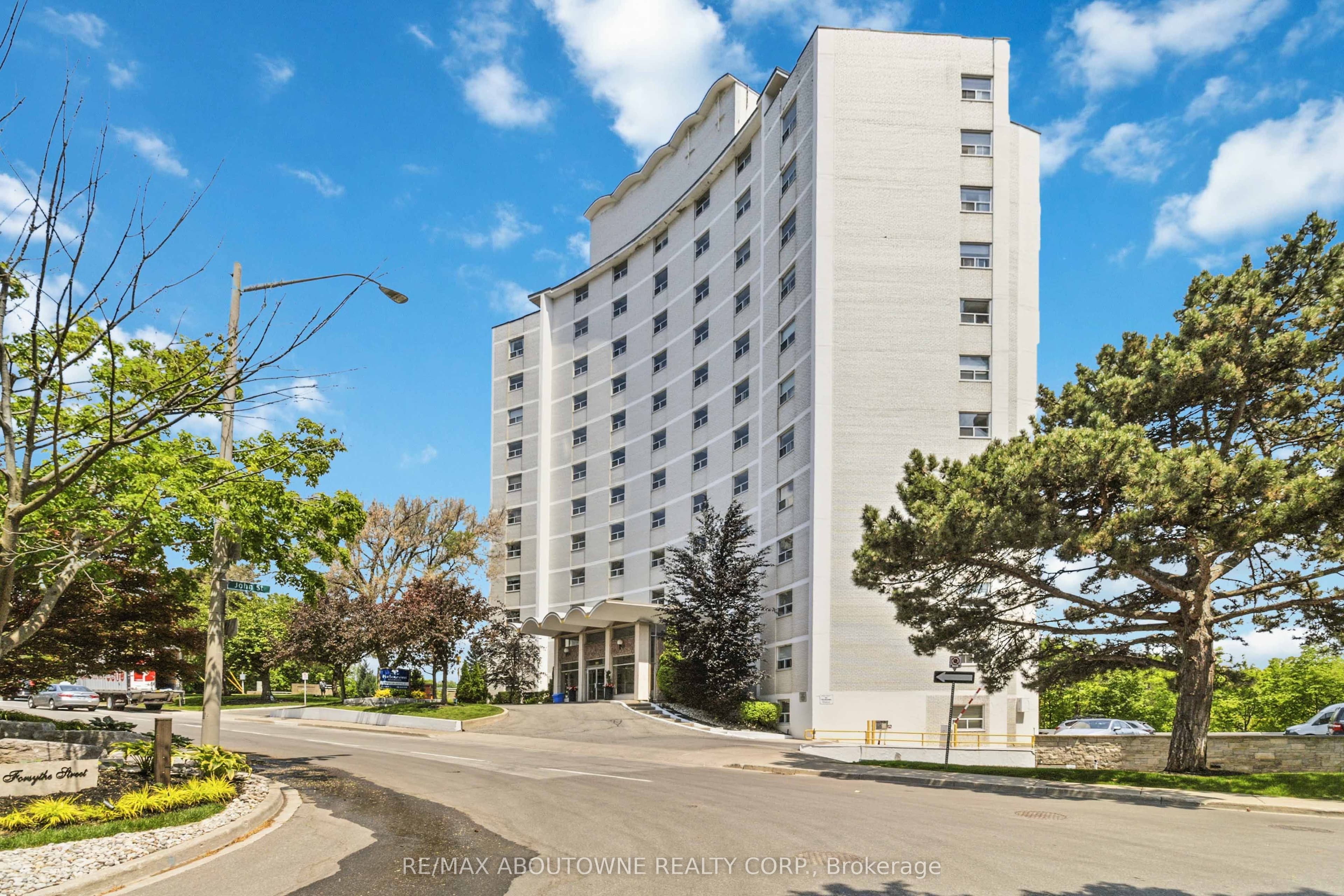 125 Forsythe Street 1201, Oakville, ON L6K 3K1
