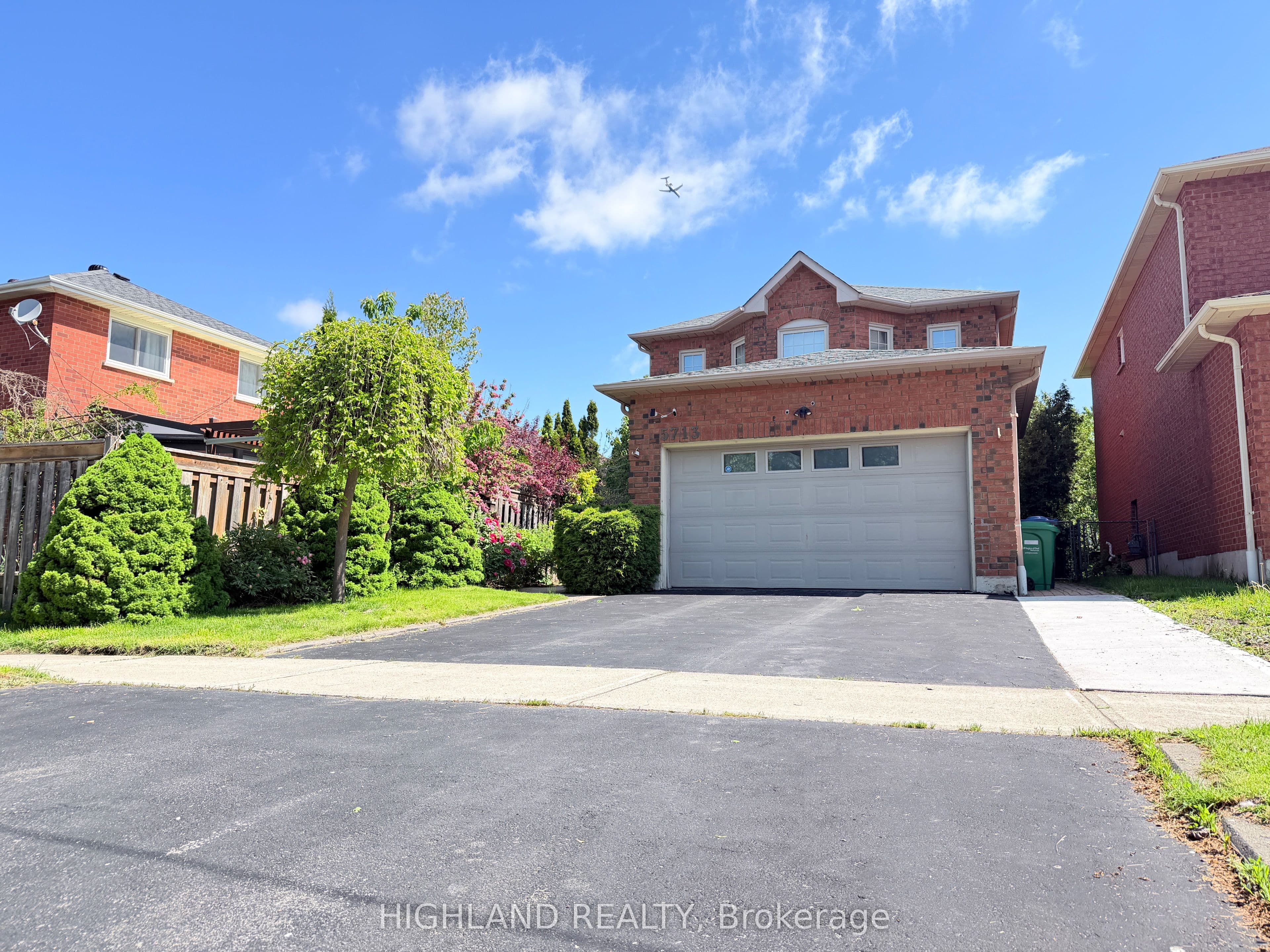 5713 Sparkwell Drive Bsmt, Mississauga, ON L5R 3N8
