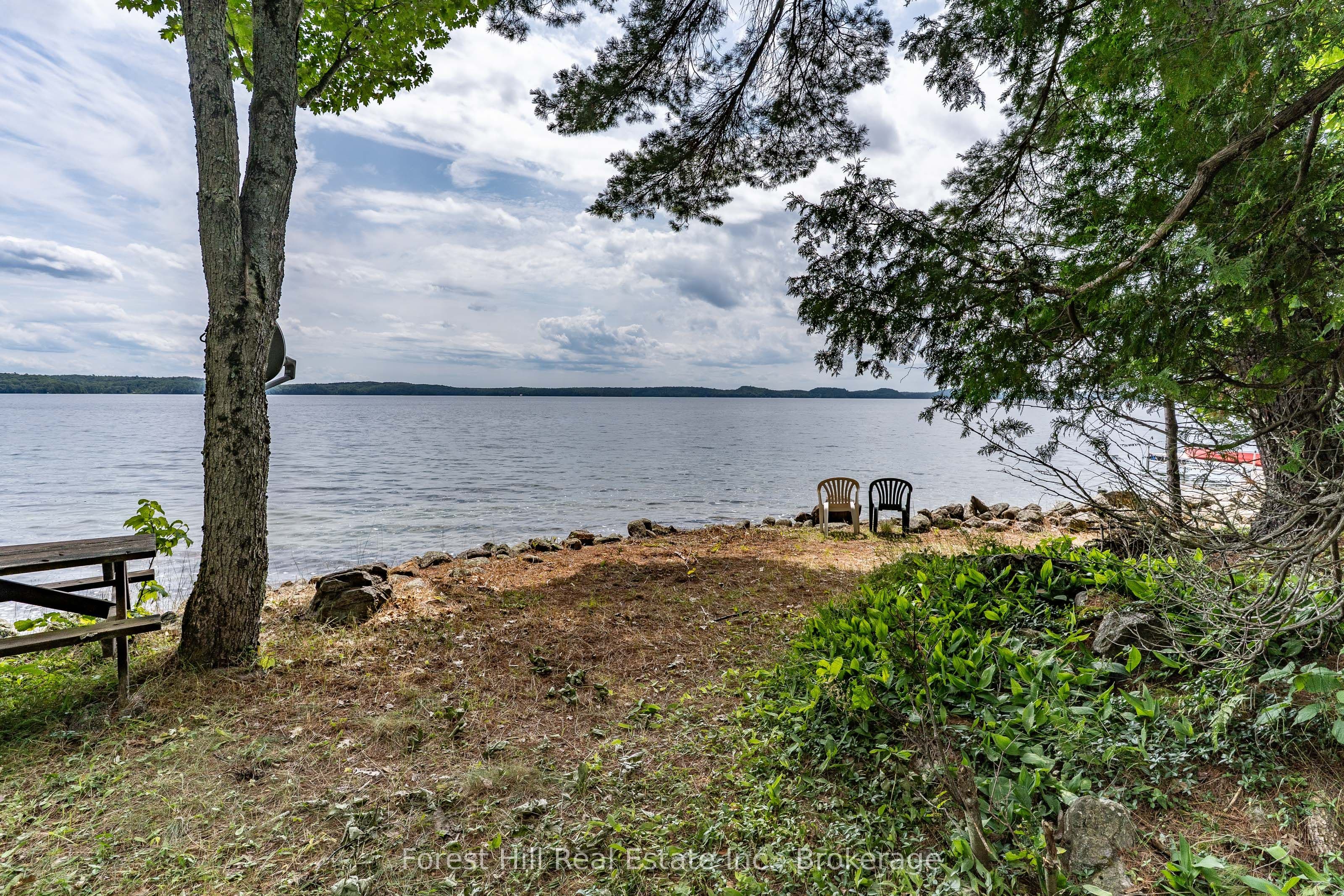 191 Long Point Road, Huntsville, ON P0B 1M0