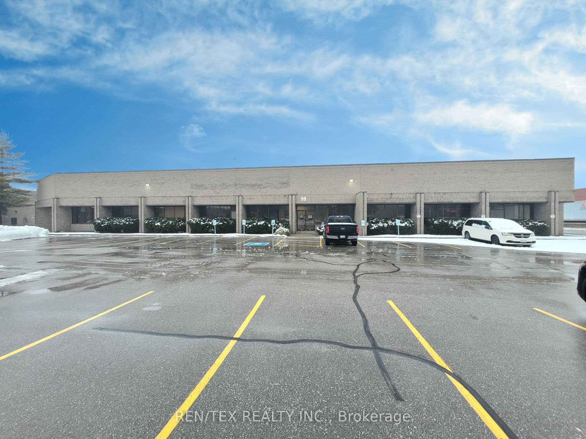 99 Vinyl Court, Vaughan, ON L4L 4A3