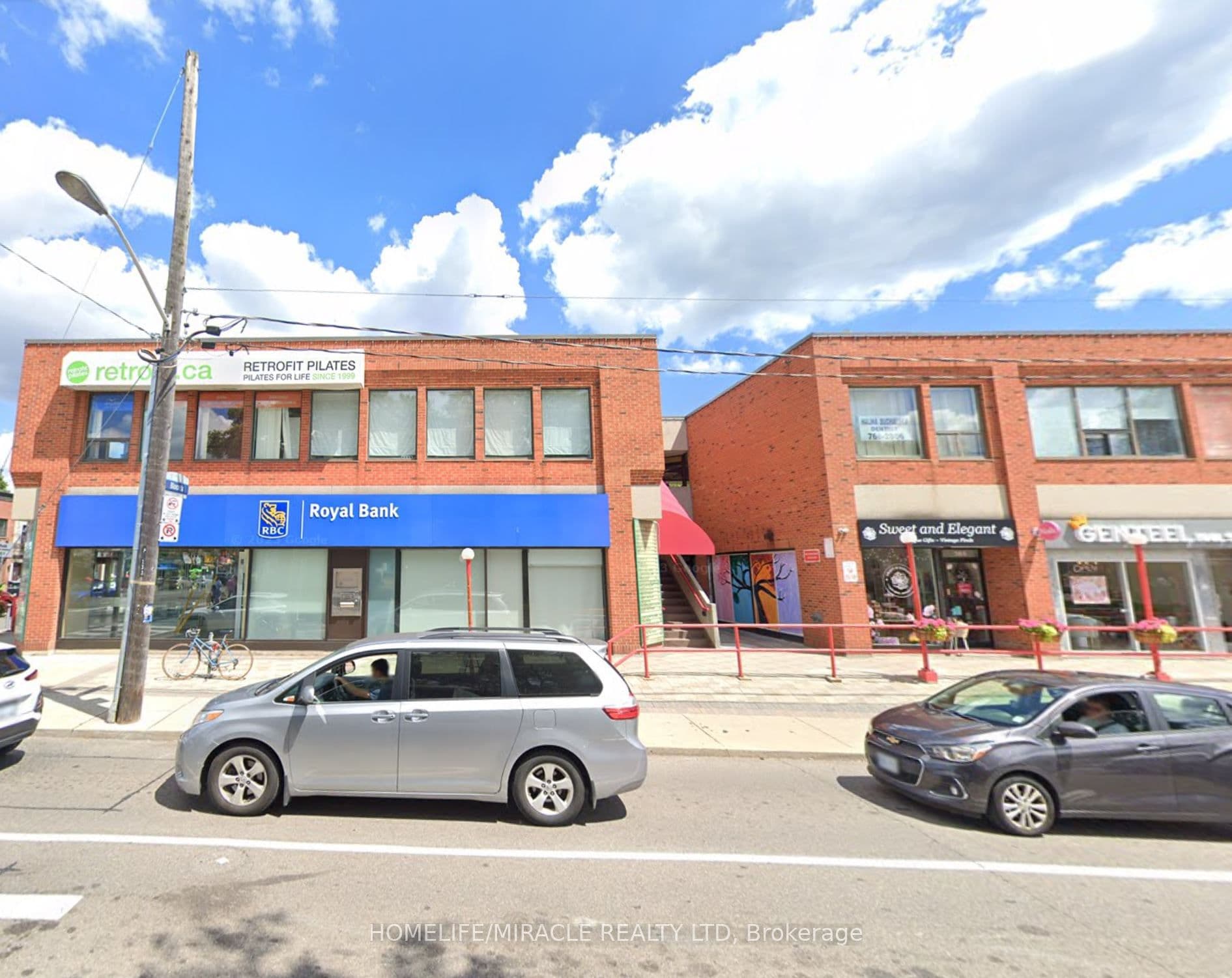 2323 Bloor Street W 8, Toronto, ON M6S 4W1