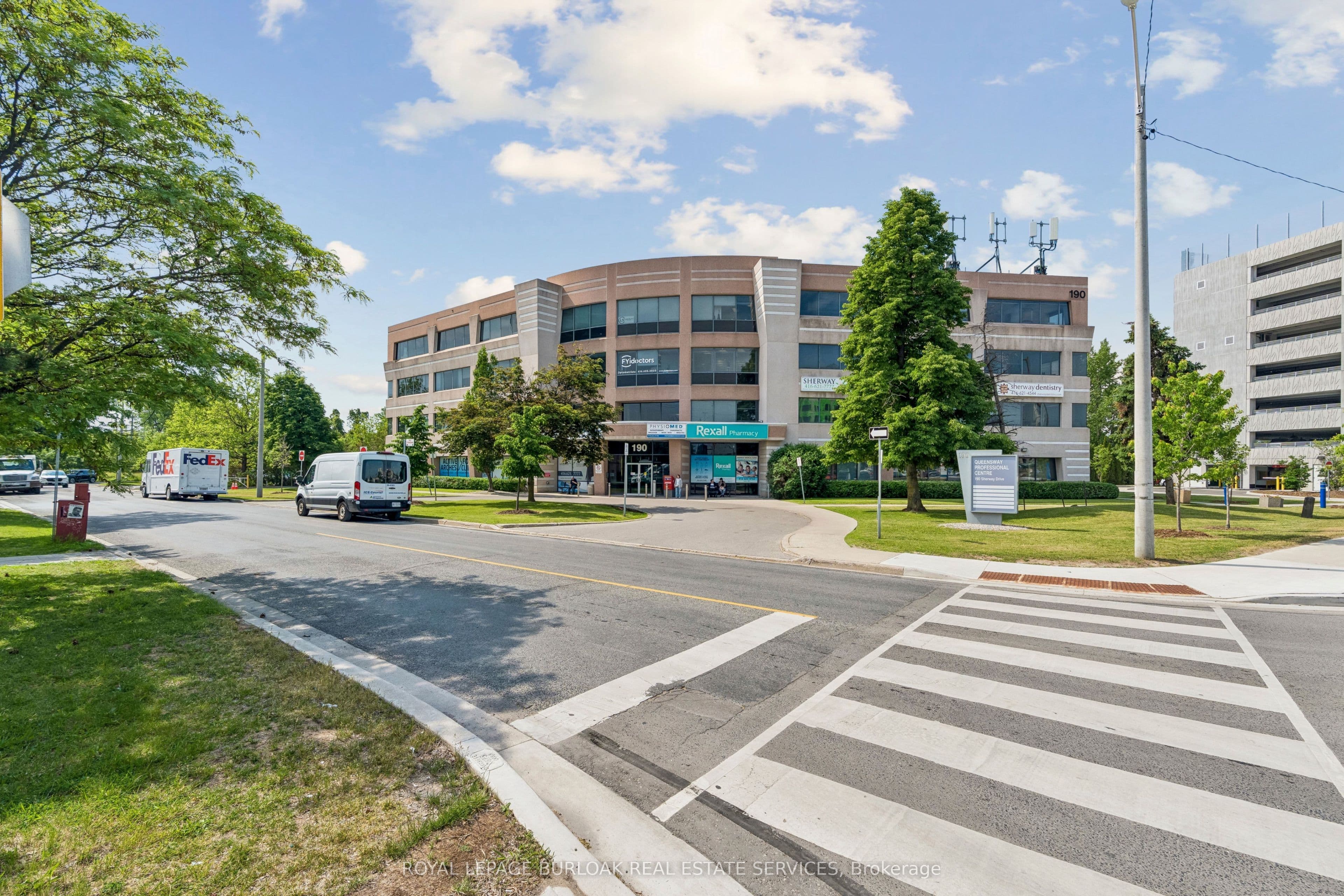 190 Sherway Drive 417, Toronto, ON M9C 5N2