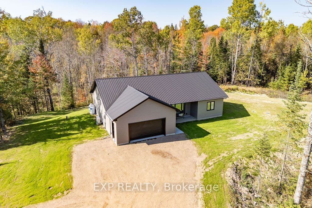 2394A Highway Highway, Admaston/Bromley, ON K7V 3Z7