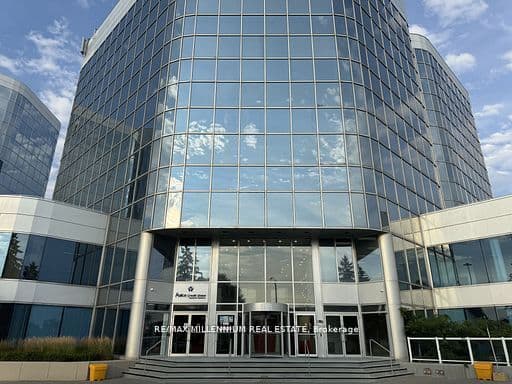 105 Gordon Baker Road 728, Toronto, ON M2H 3P8