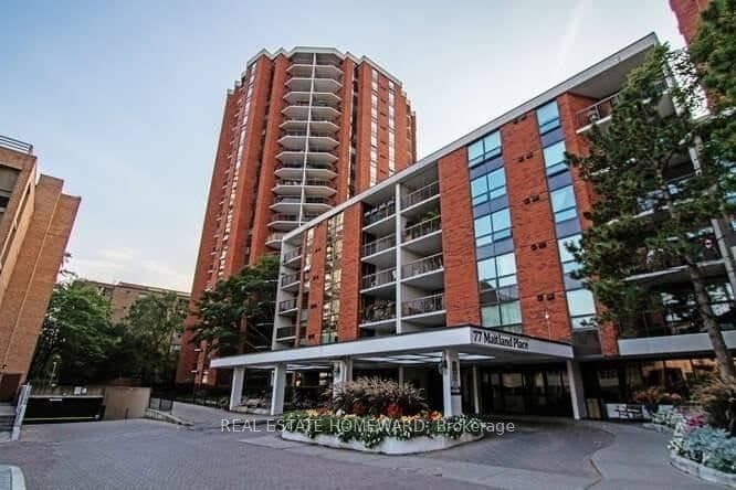 77 Maitland Place 623, Toronto, ON M4Y 2V6