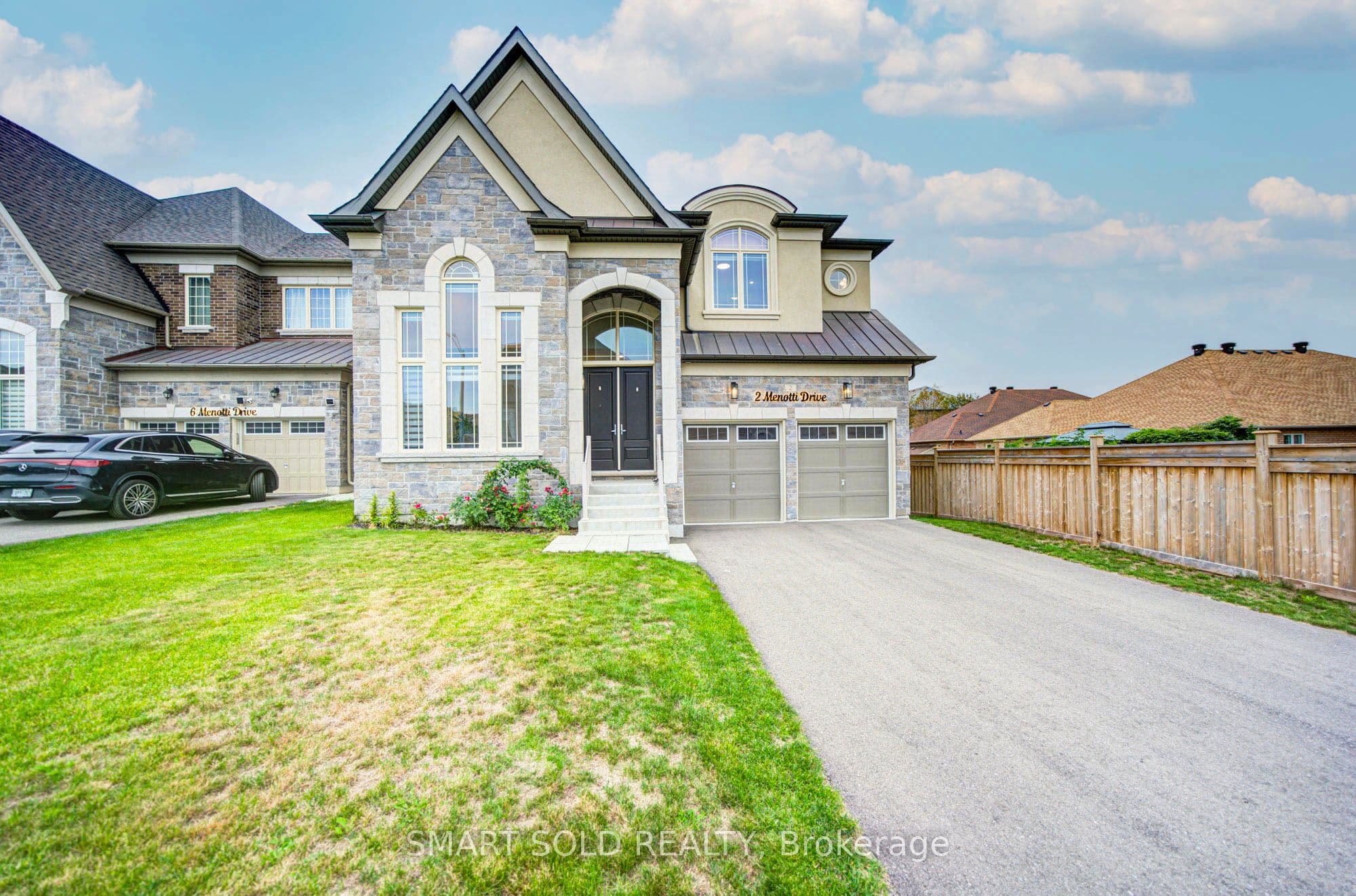 2 Menotti Drive, Richmond Hill, ON L4E 1G5
