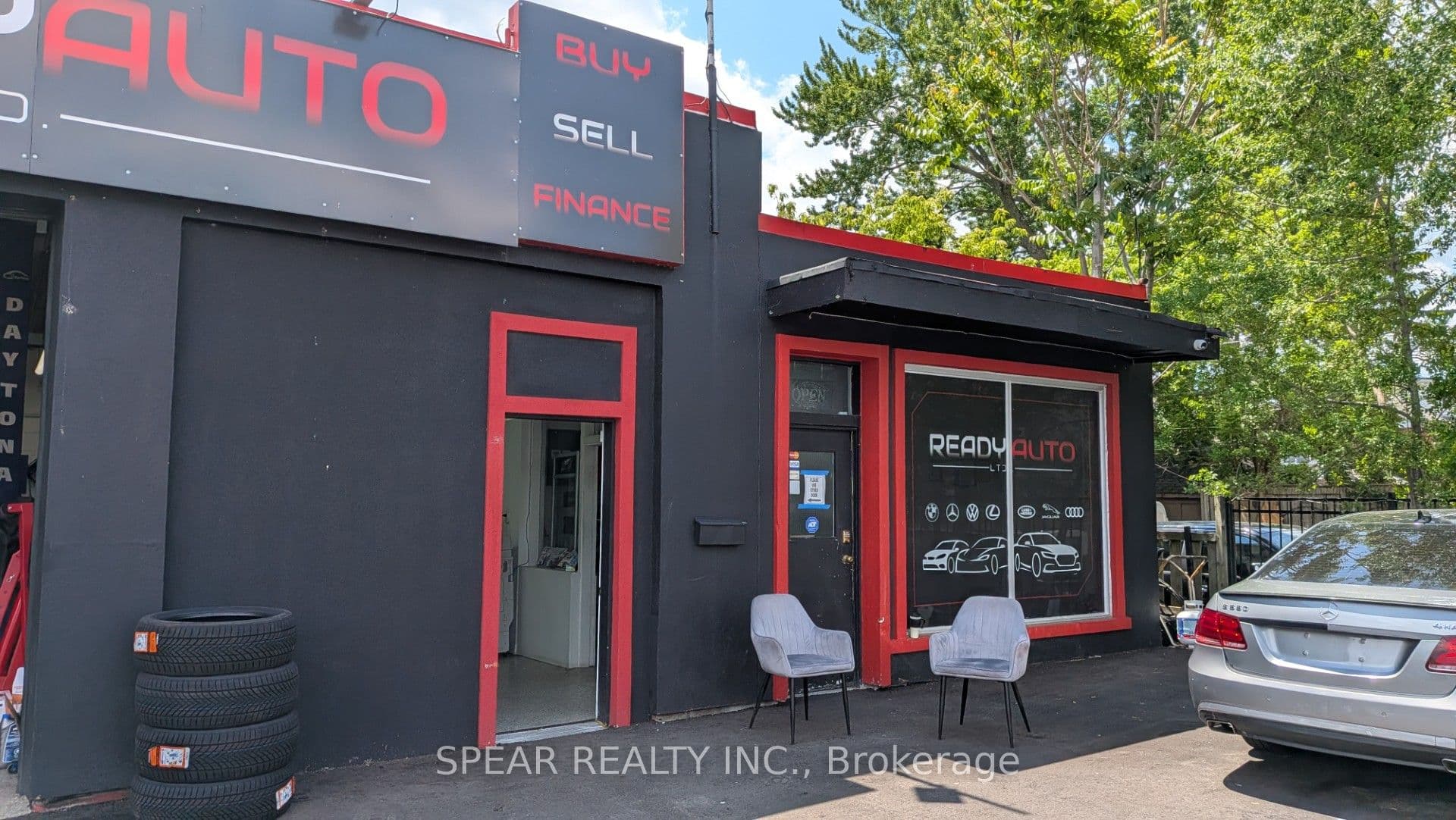 3725 Lake Shore Boulevard W, Toronto, ON M8W 1P9