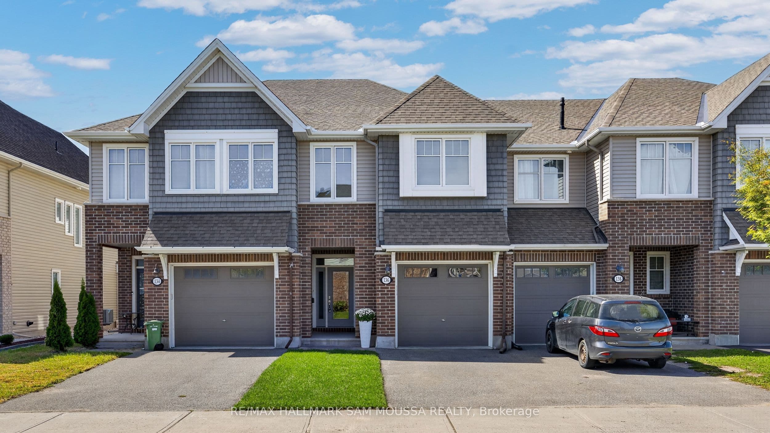 136 Lavatera Street, Blossom Park - Airport and Area, ON K1T 0R8