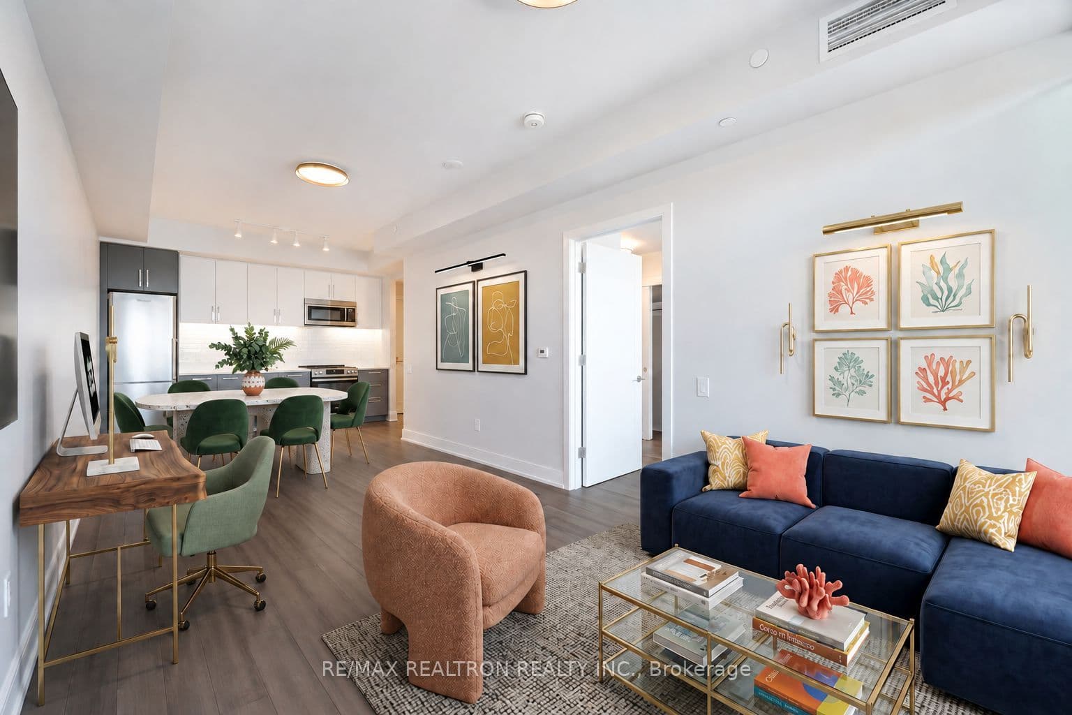 2525 Bathurst Street 710, Toronto, ON M6B 2Y9