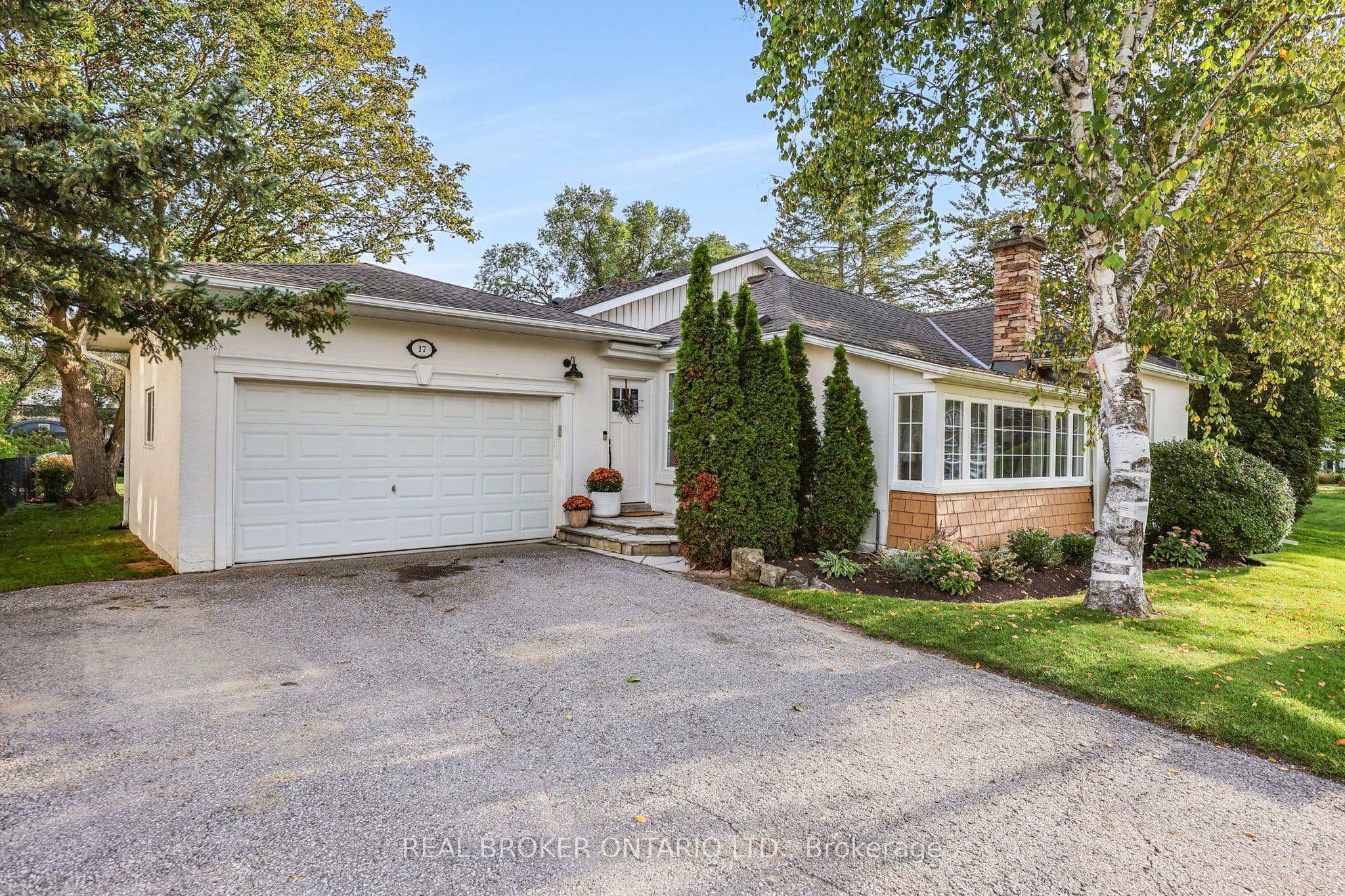17 Mill Street, East Gwillimbury, ON L0G 1M0