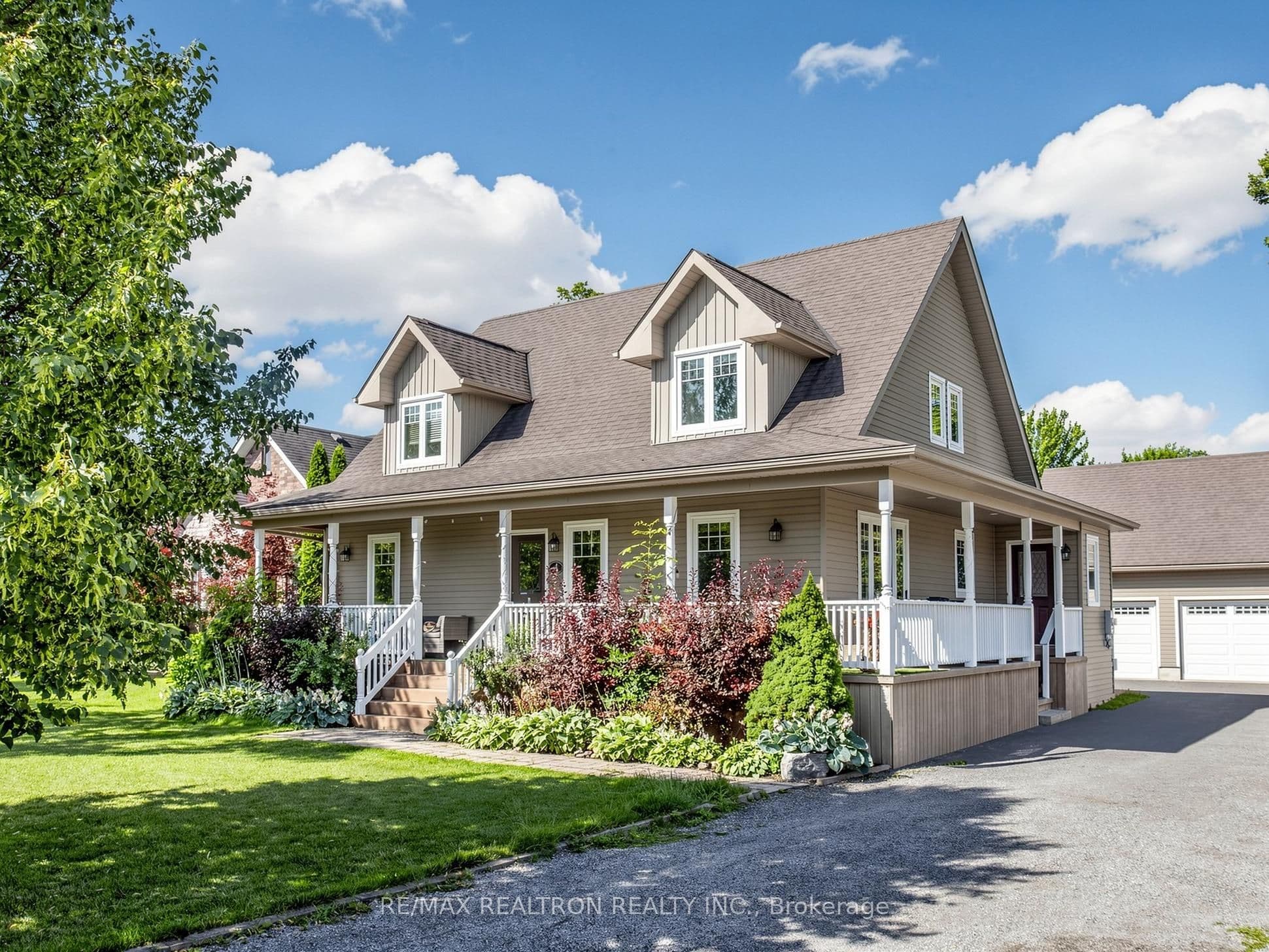 4 Lyons Lane, Georgina, ON L0E 1S0