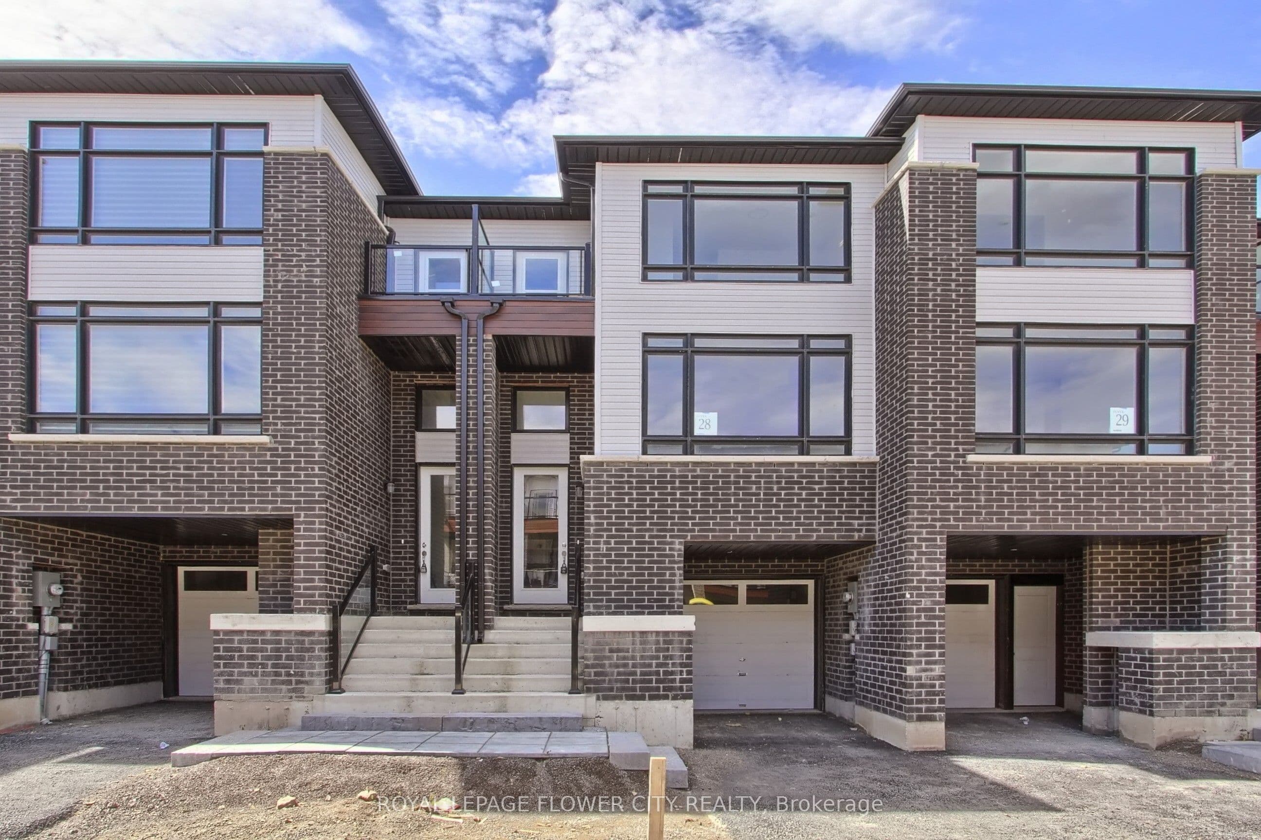33 Sidney Rose Common, St. Catharines, ON L2T 0B3