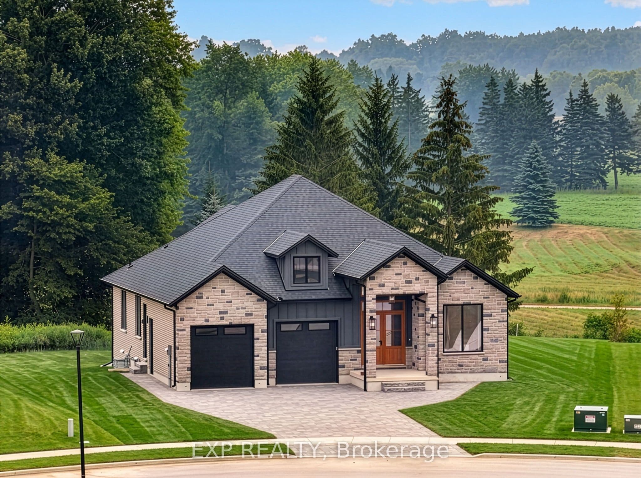 29 Dearing Drive, Lambton Shores, ON N0M 1T0