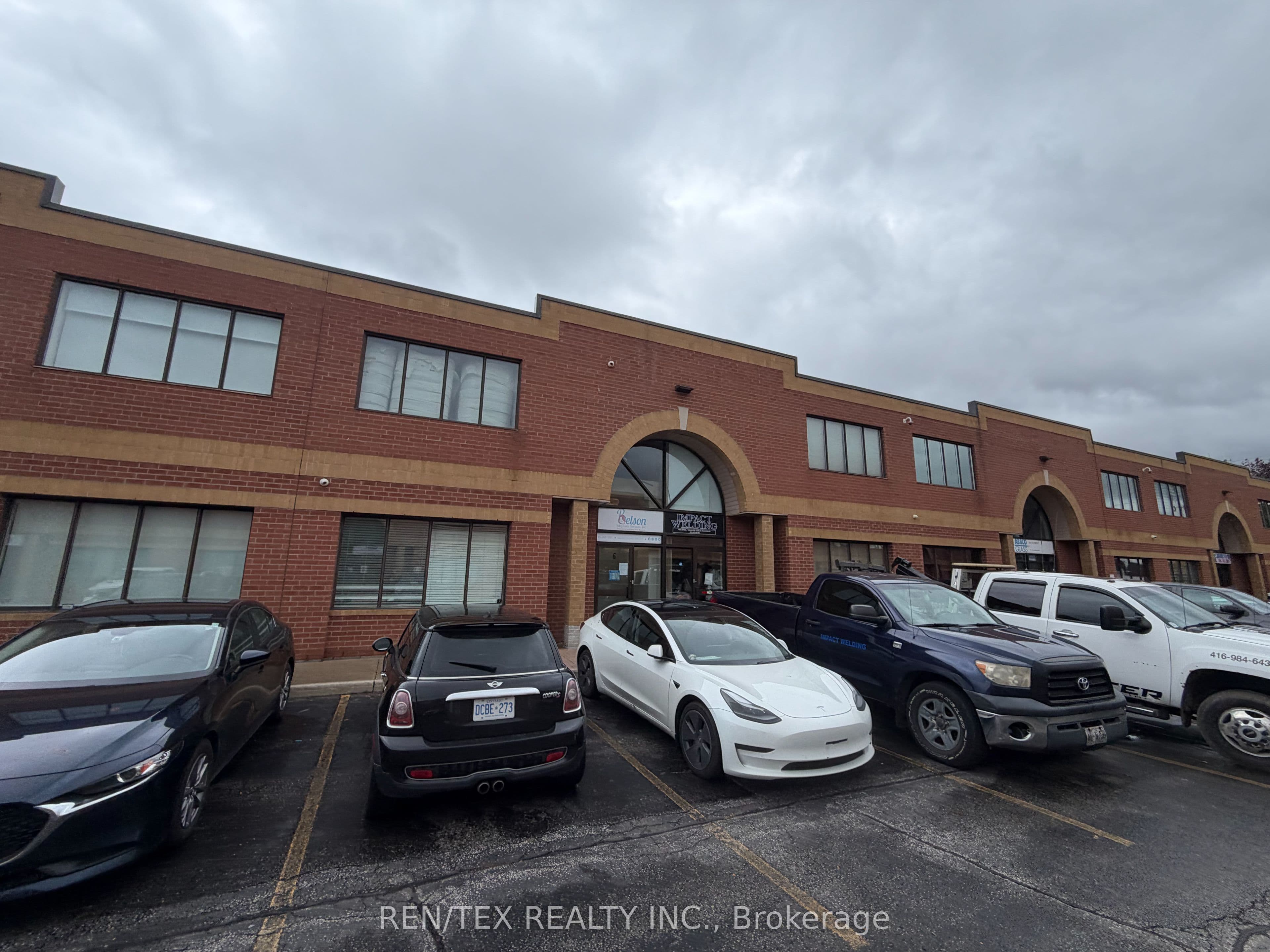 42 Steinway Boulevard 6-7, Toronto, ON M9W 6Y6