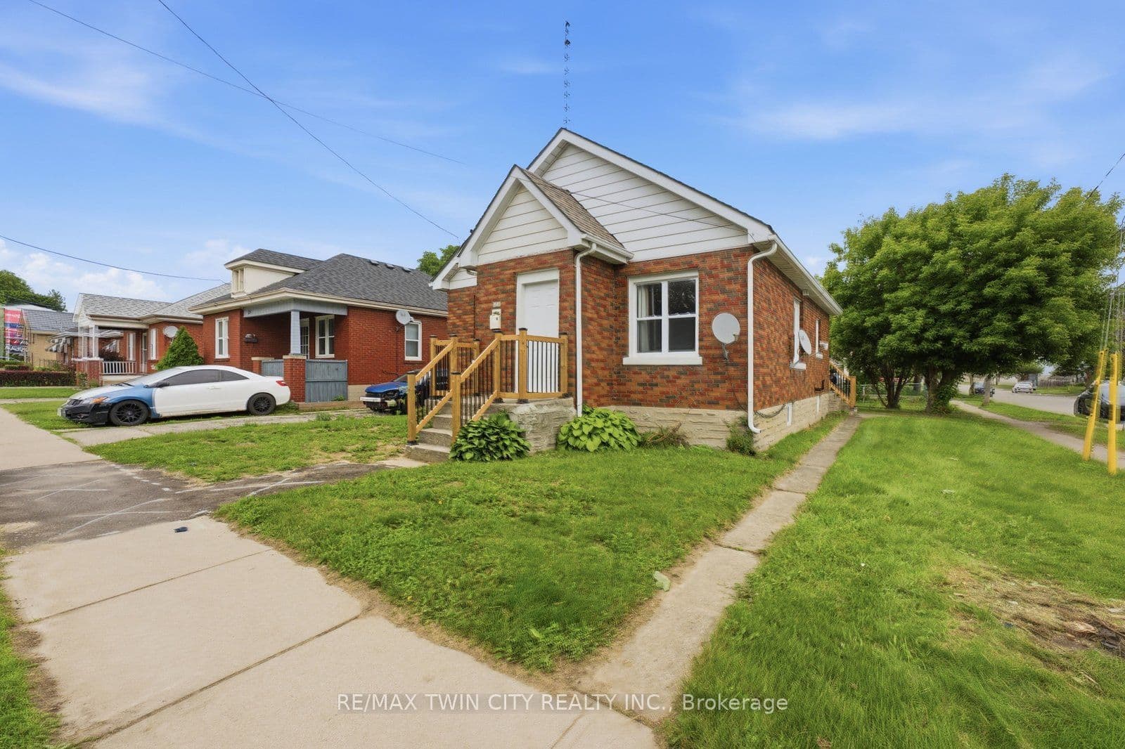 249 Clarence Street, Brantford, ON N3R 3T6