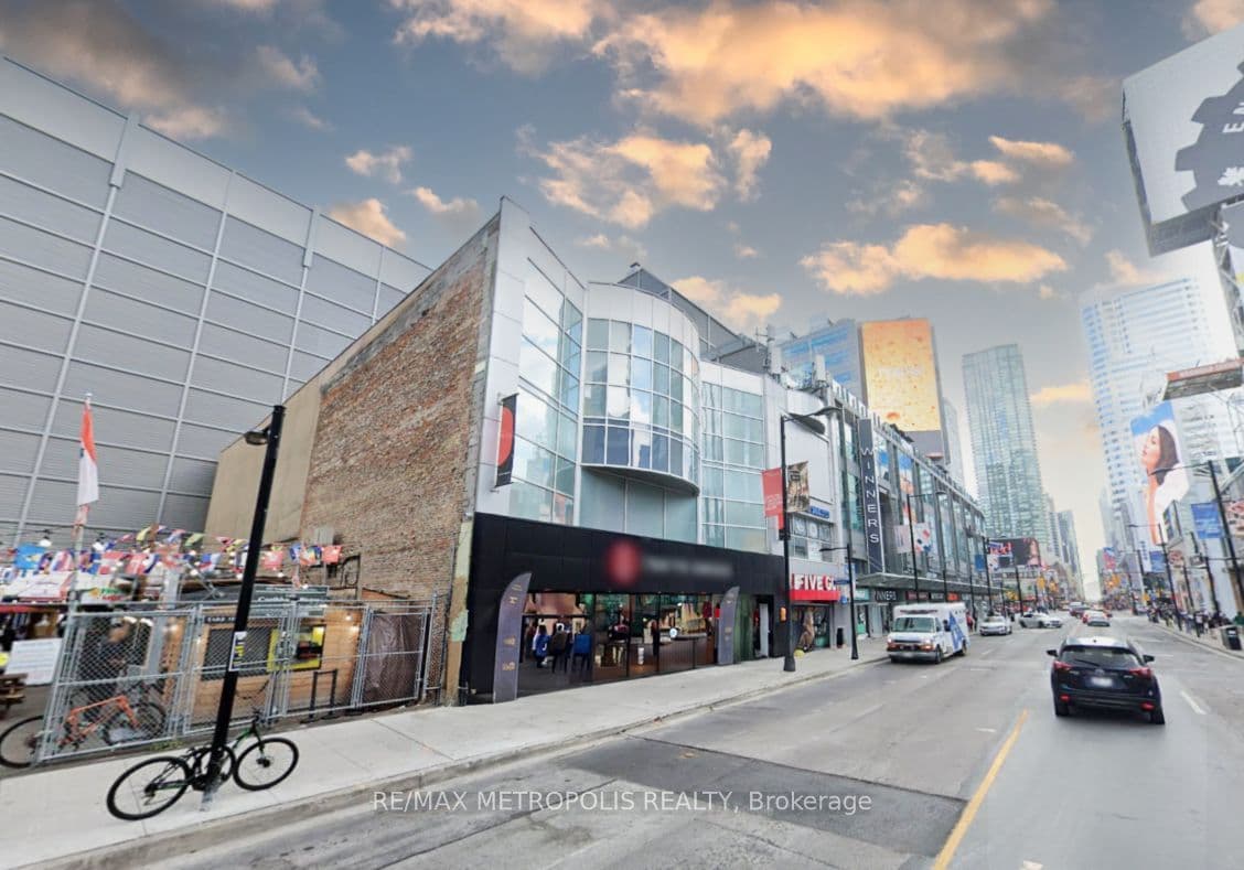 331 - 333 Yonge Street 2ND & 3RD FLOOR, Toronto, ON M5B 1R7