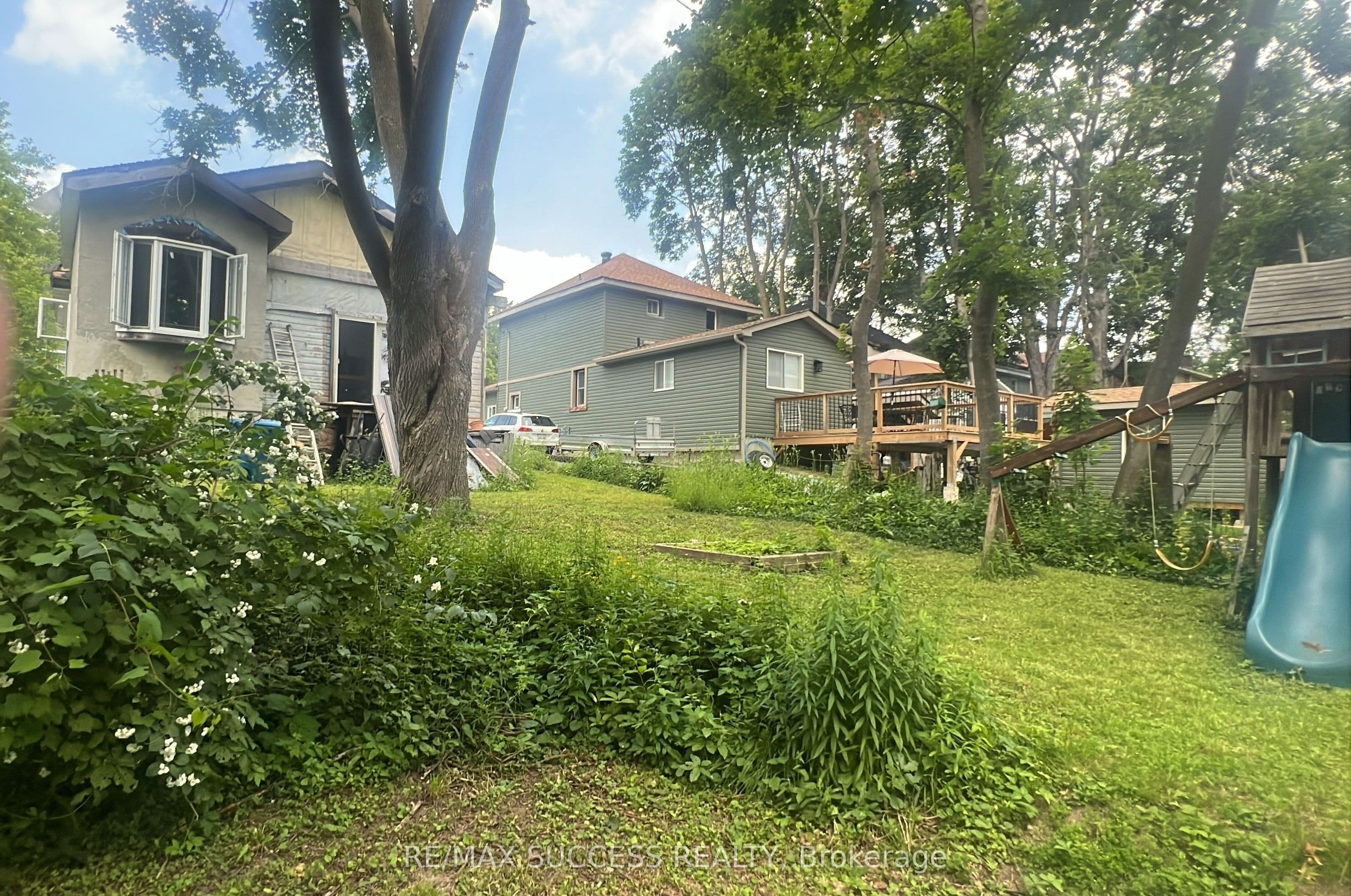 243 Harvey Street W, Orillia, ON L3V 3M5