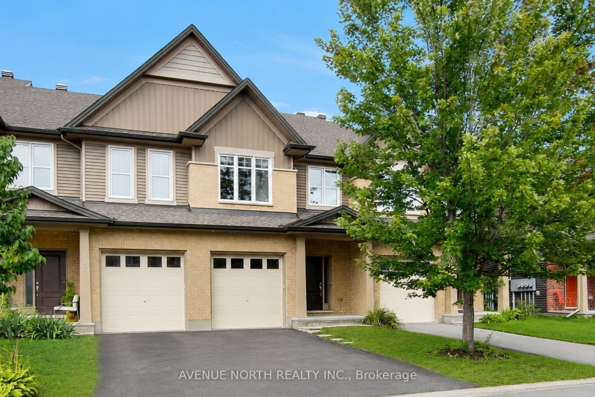 303 Wood Acres Grove, Blossom Park - Airport and Area, ON K1T 0M5