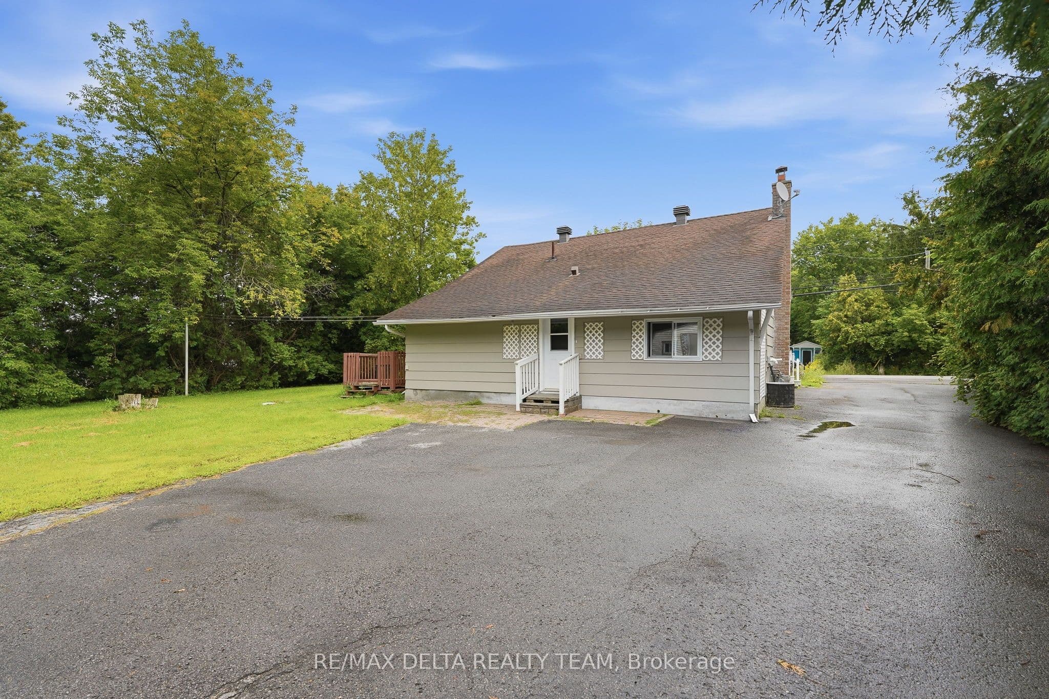 2604 Mer Bleue Road, Orleans - Convent Glen and Area, ON K4B 1H9