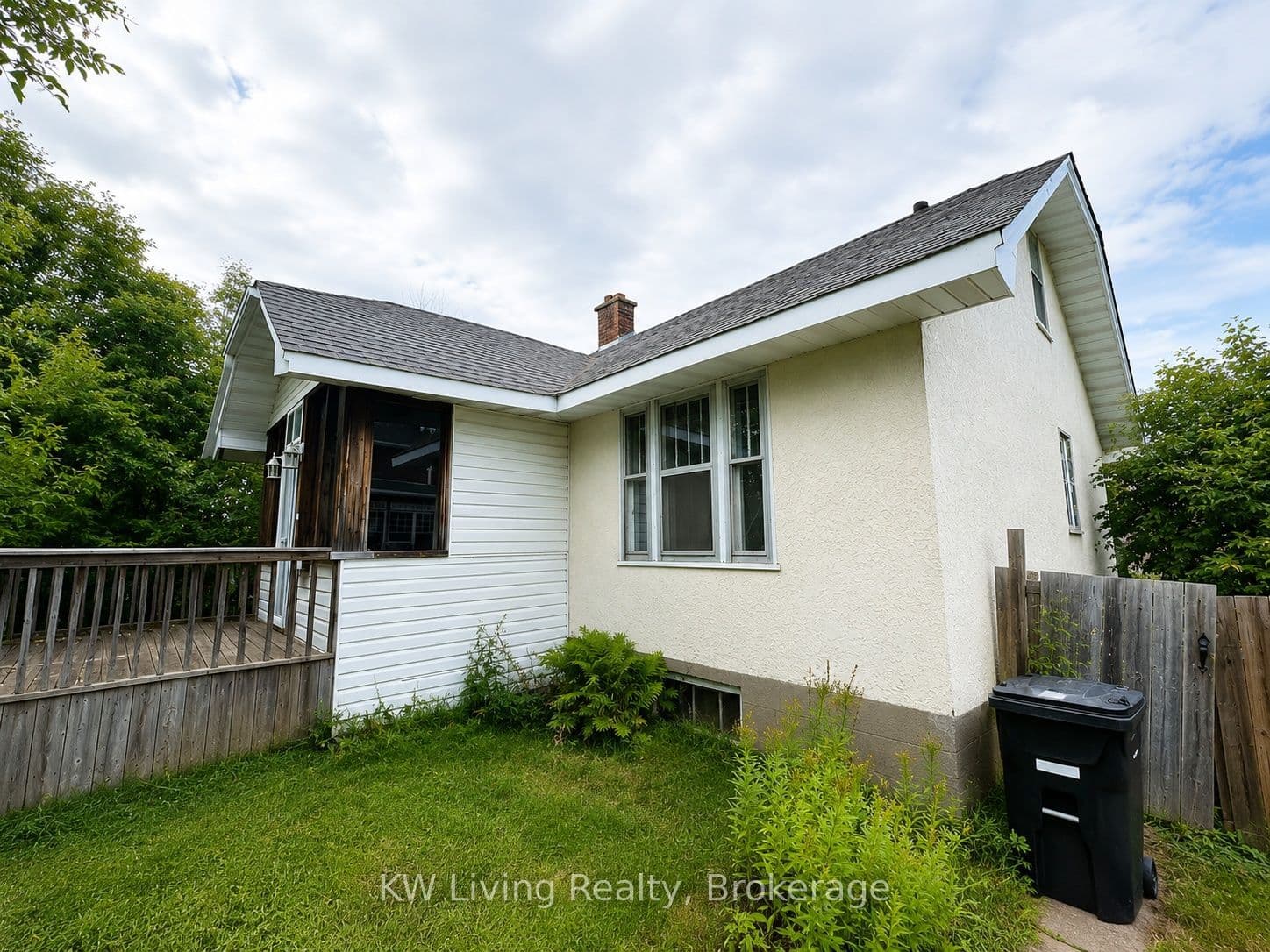 279 Amelia Street W, Thunder Bay, ON P7E 4A3