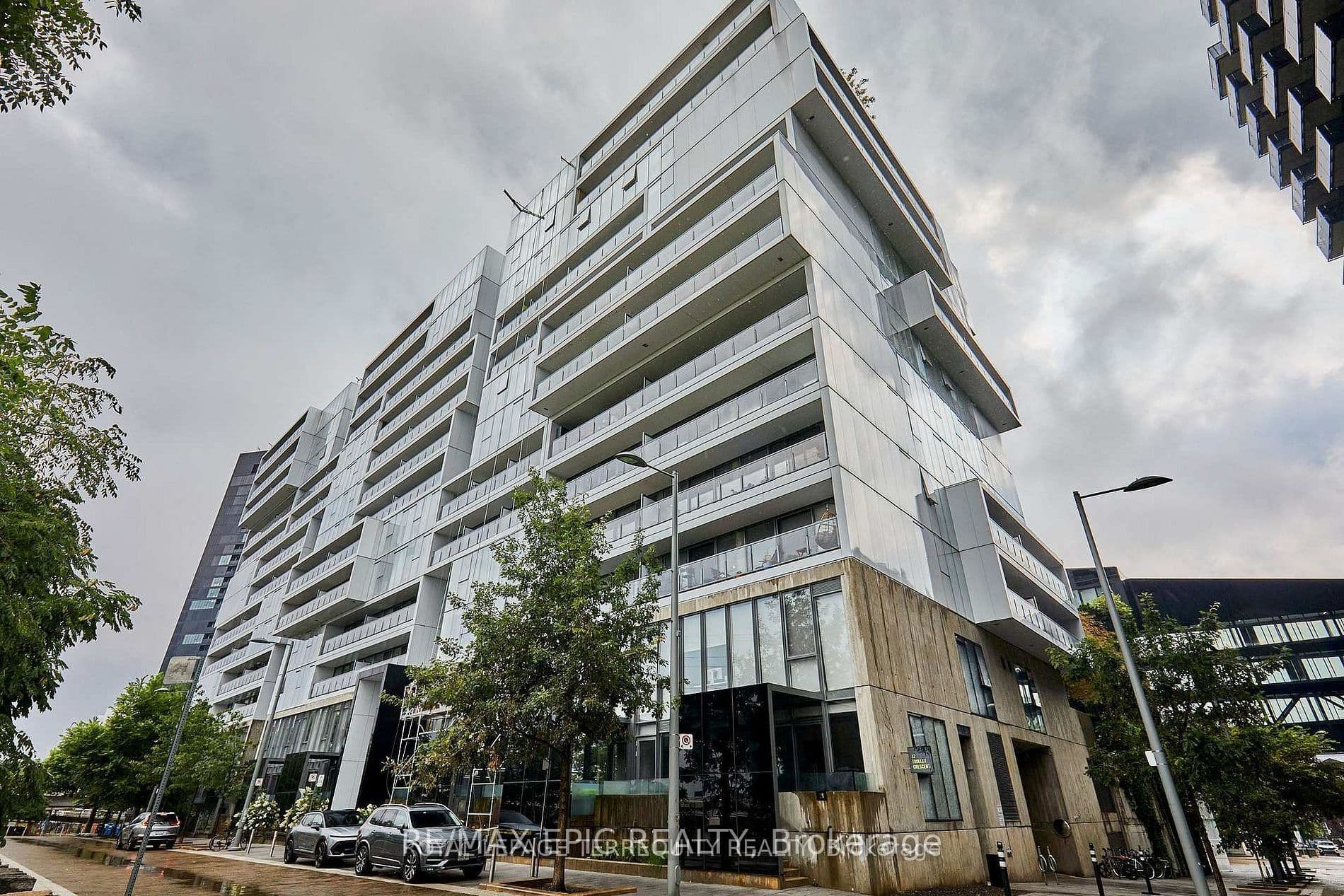 32 Trolley Crescent 305, Toronto, ON M5A 0E9