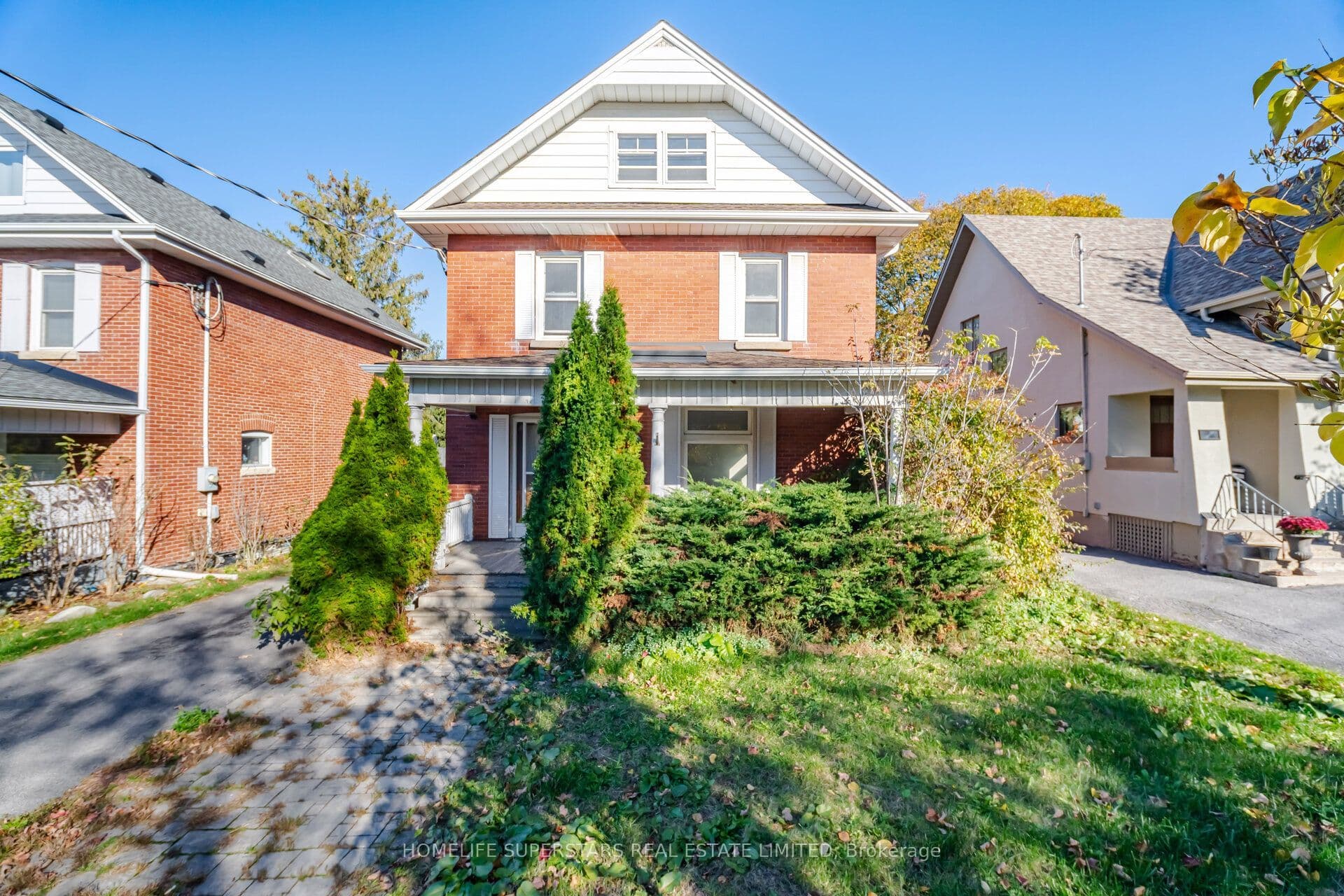 103 Arden Avenue, Newmarket, ON L3Y 4H7