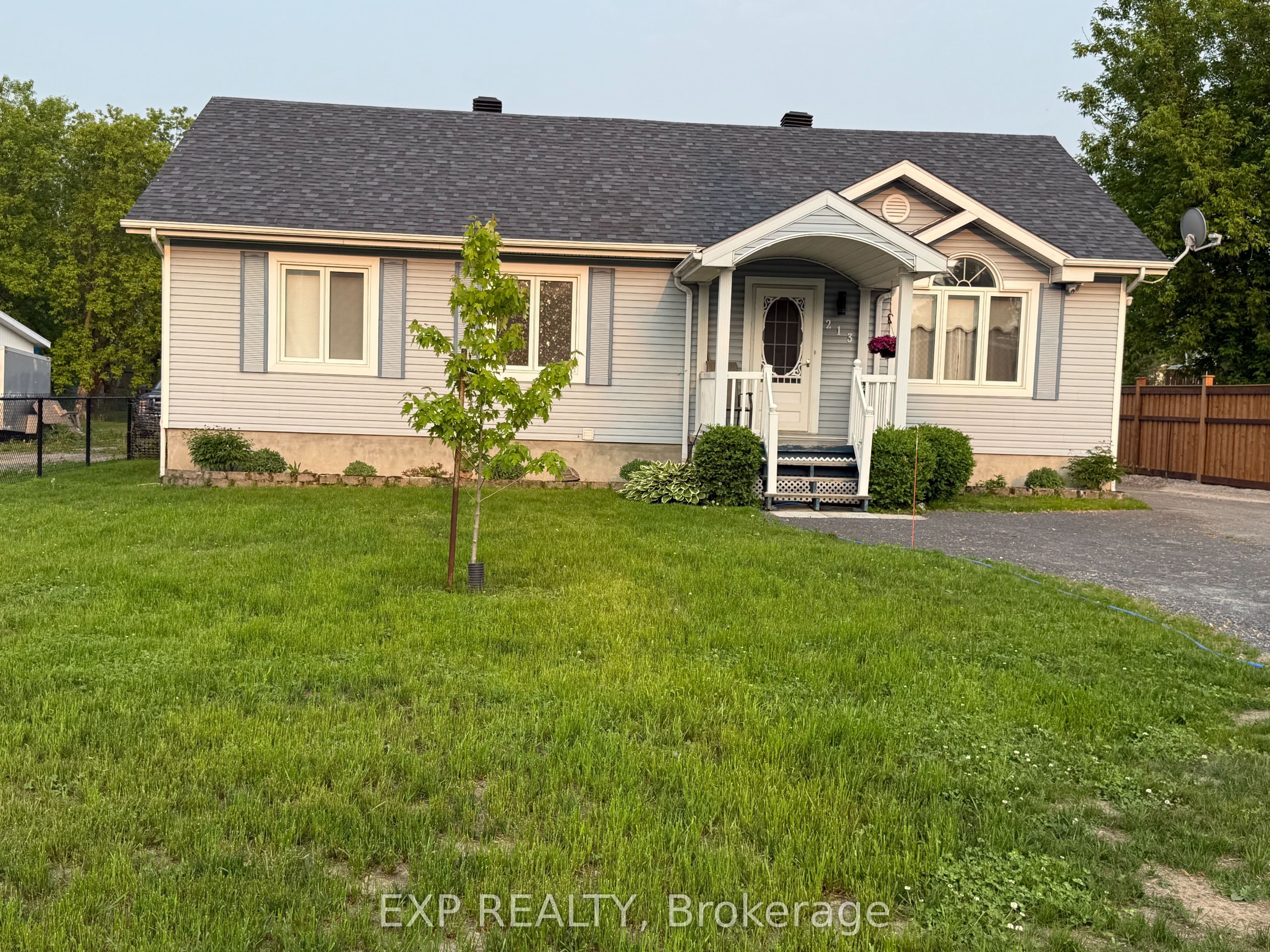 213 Longueuil Street, Champlain, ON K0B 1K0