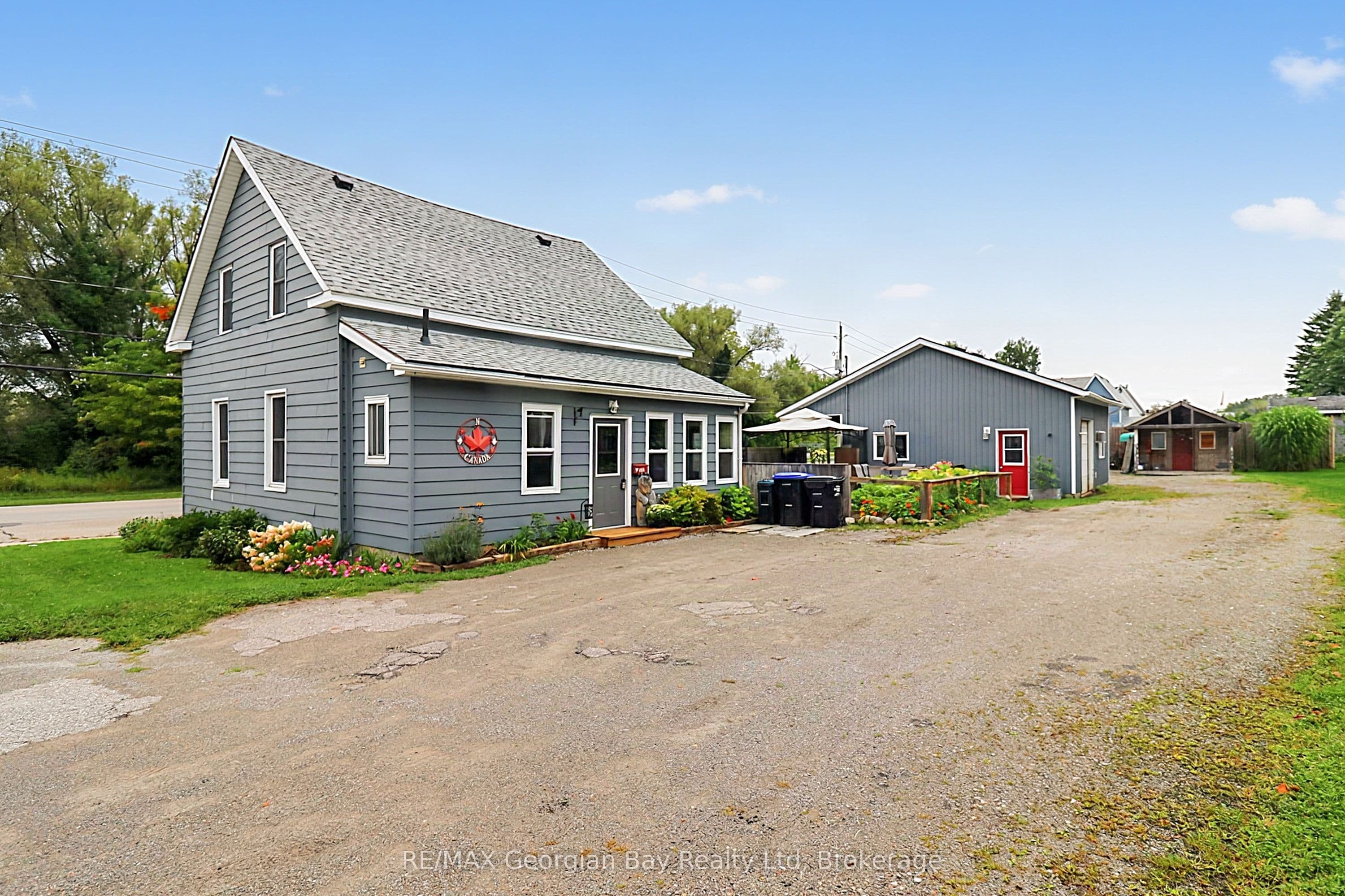154 ROBERT Street W, Penetanguishene, ON L9M 1P8