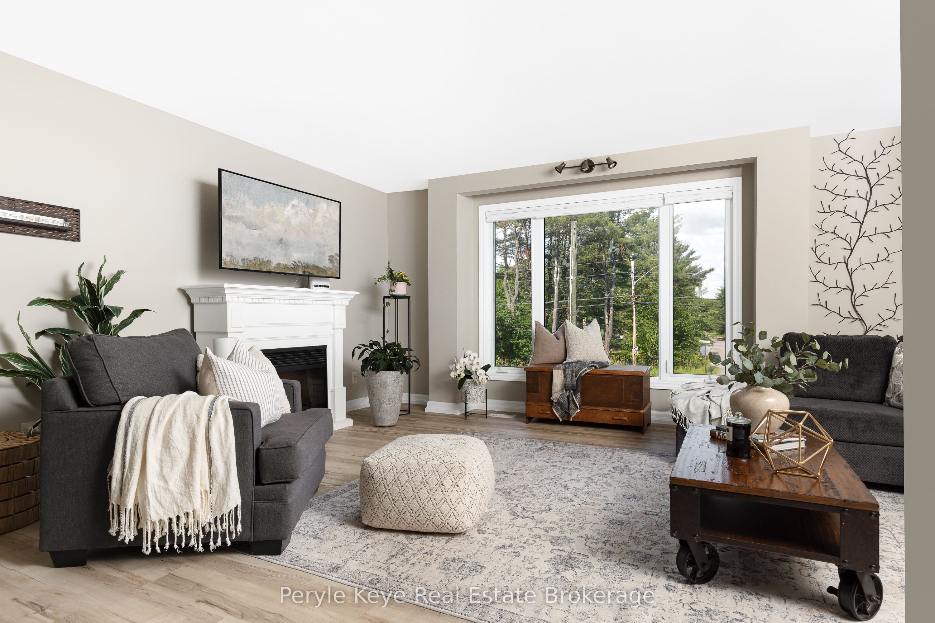 820 Manitoba Street, Bracebridge, ON P1L 0K8