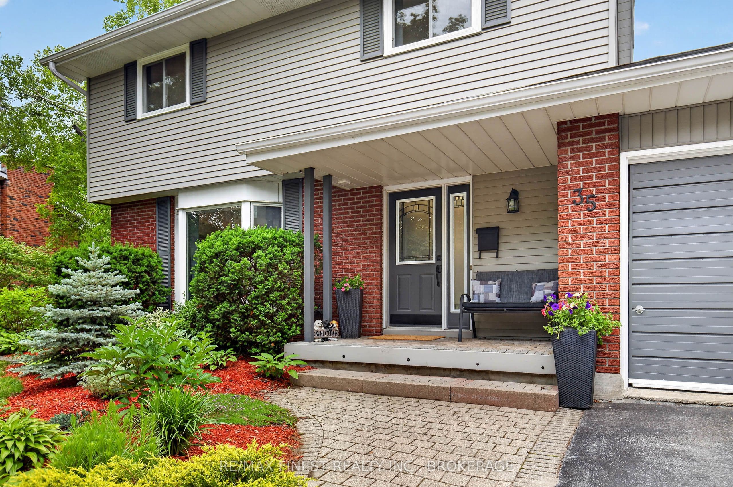 35 Keller Drive, Belleville, ON K8P 4B3