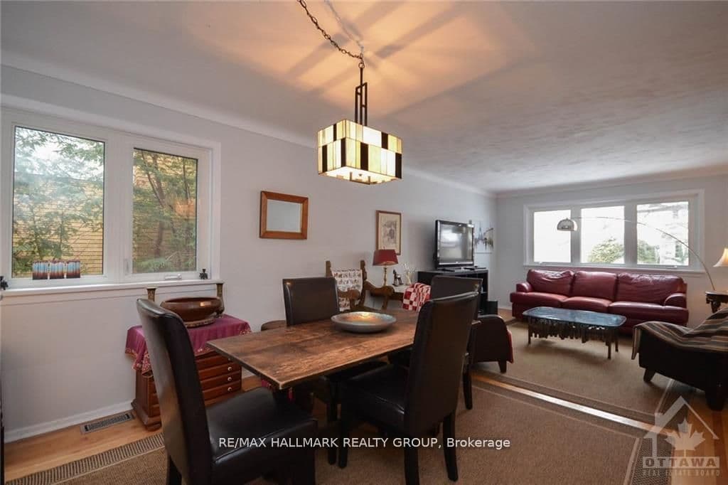 657 Golden Avenue, Carlingwood - Westboro and Area, ON K2A 2G3
