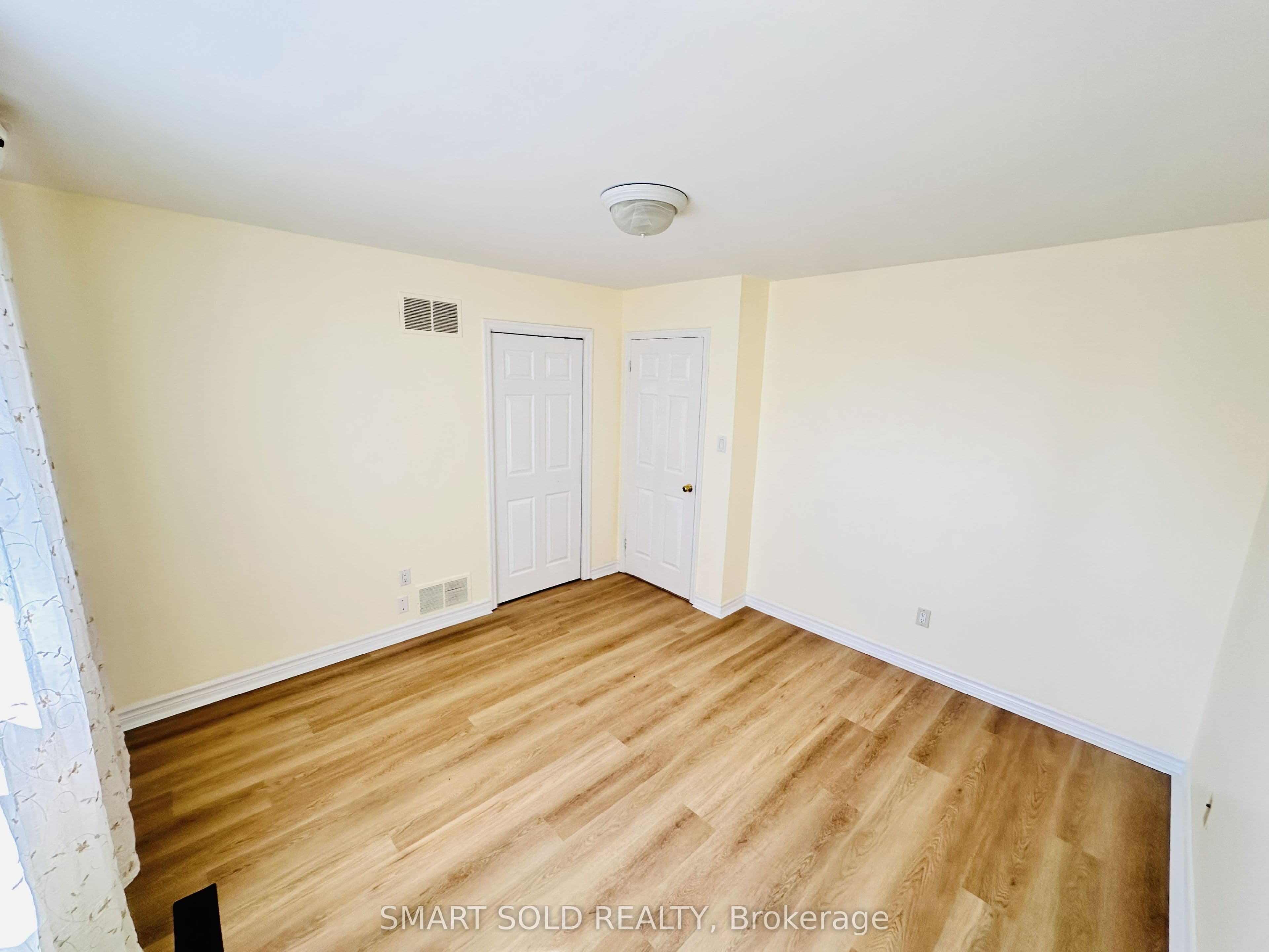 22 Hemingway Crescent Basement, Markham, ON L3R 2A4