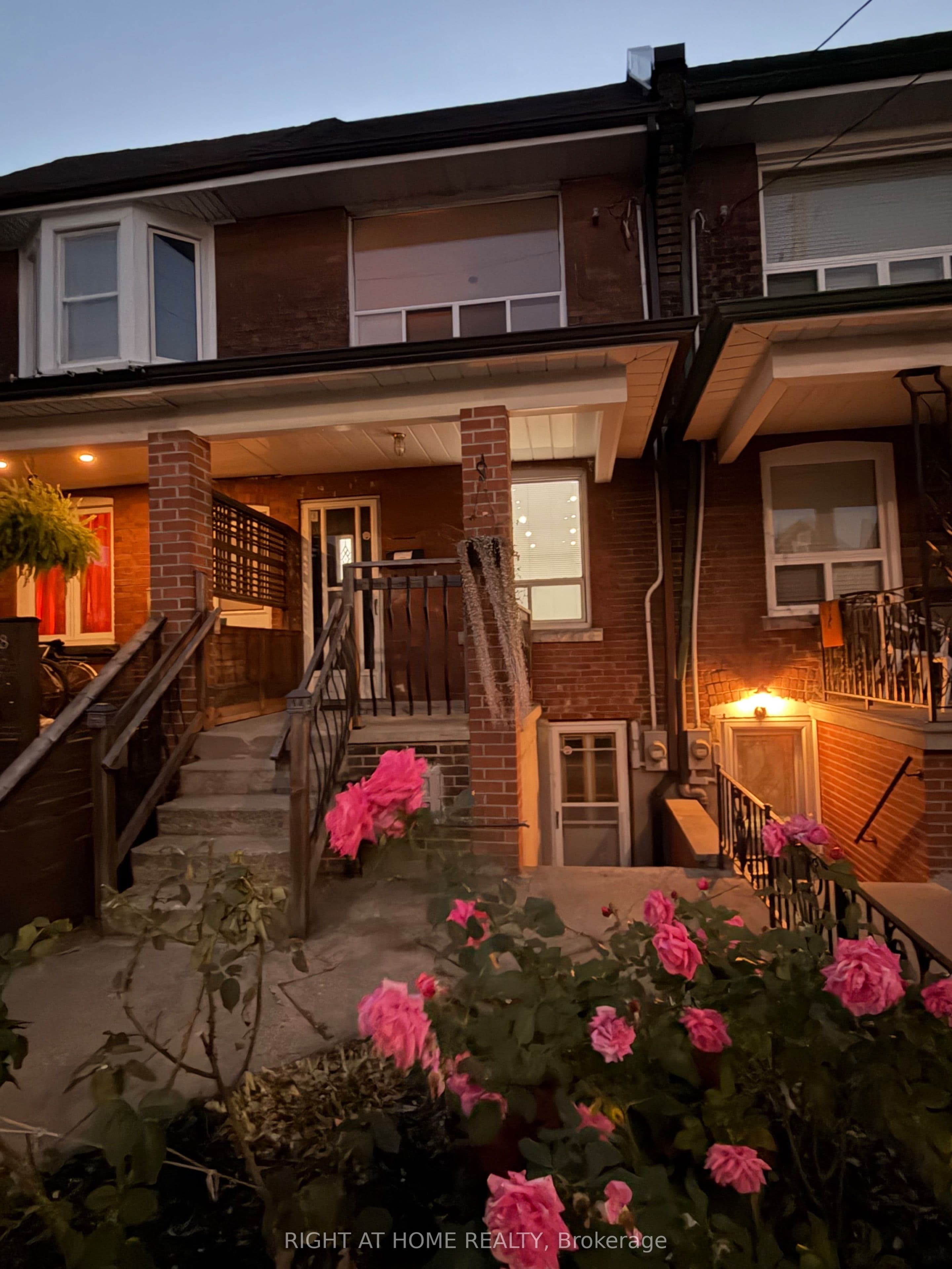 1140 Dovercourt Road, Toronto, ON M6H 2X9