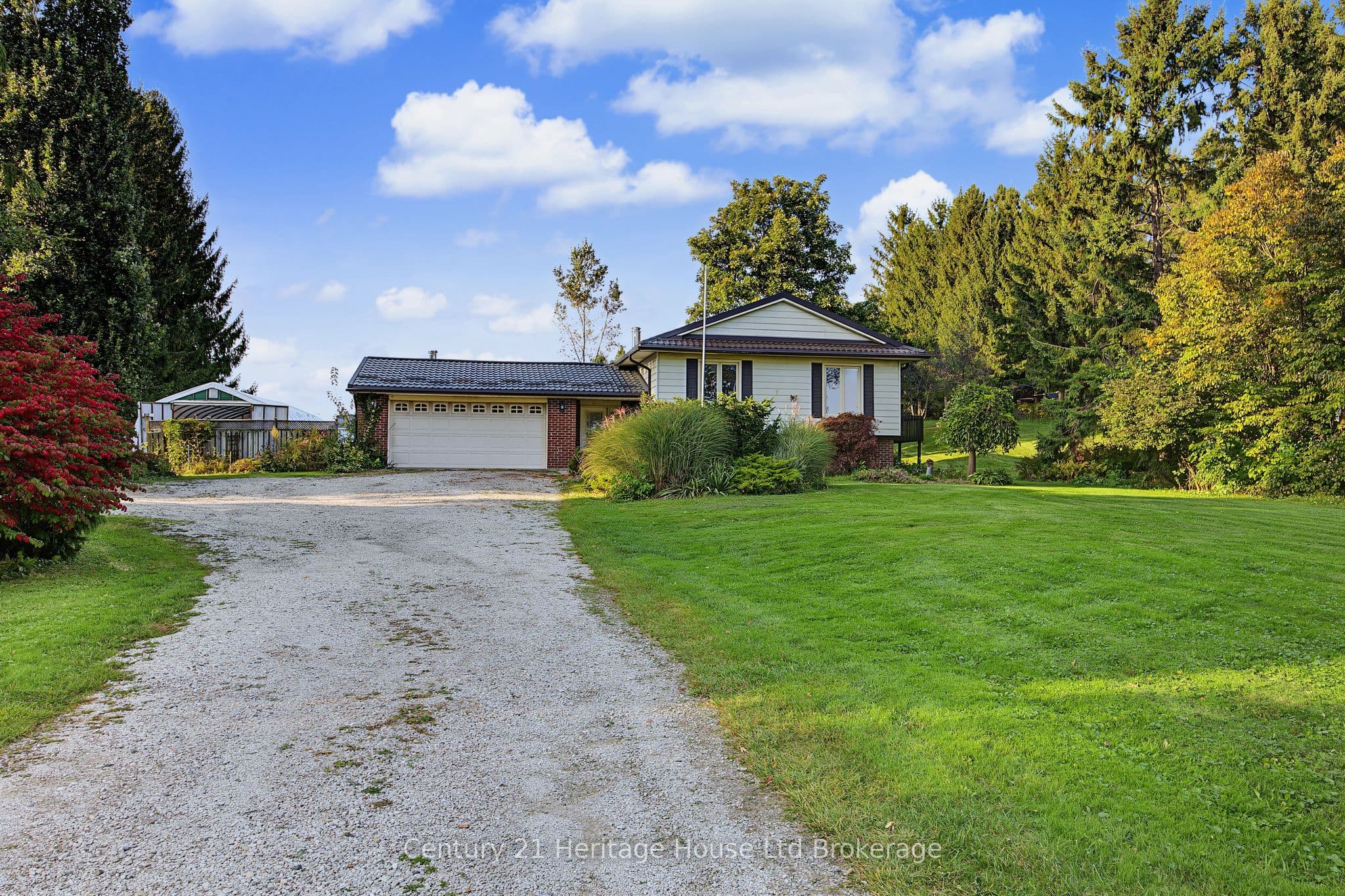 17846 Evelyn Drive, Thames Centre, ON N0M 2M0