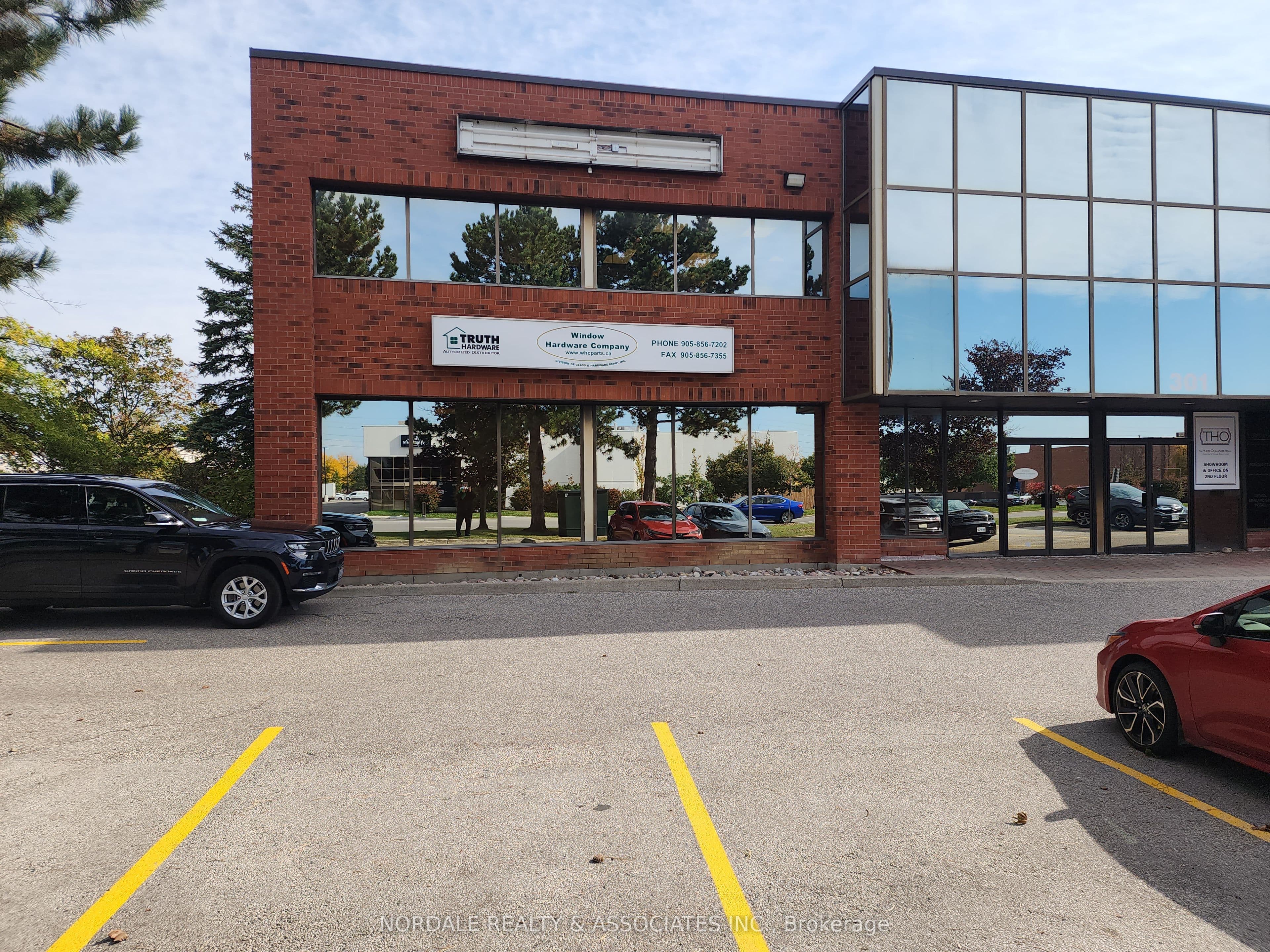 301 Jevlan Drive 2A, Vaughan, ON L4L 8G6